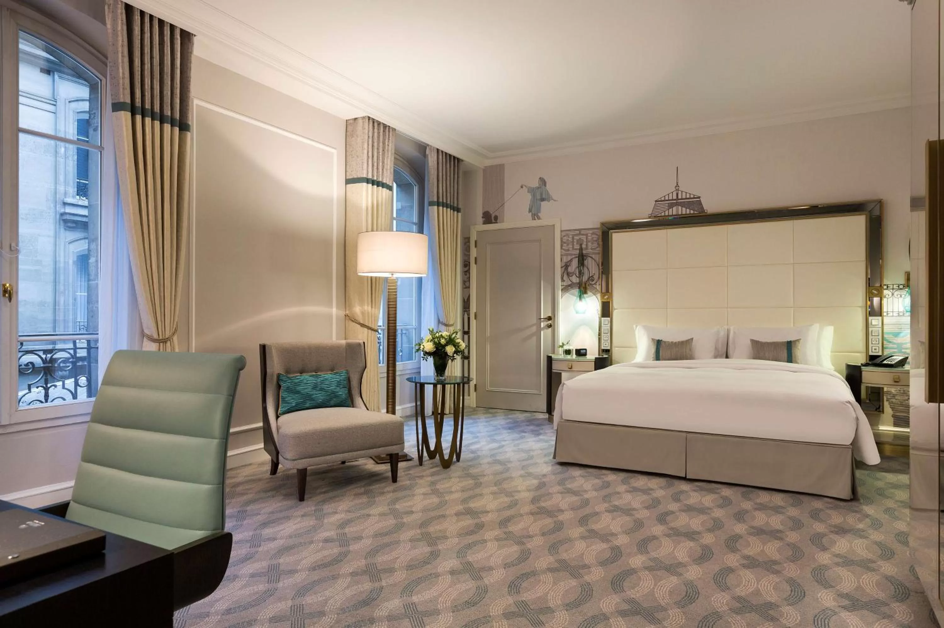 Bed in Hilton Paris Opera