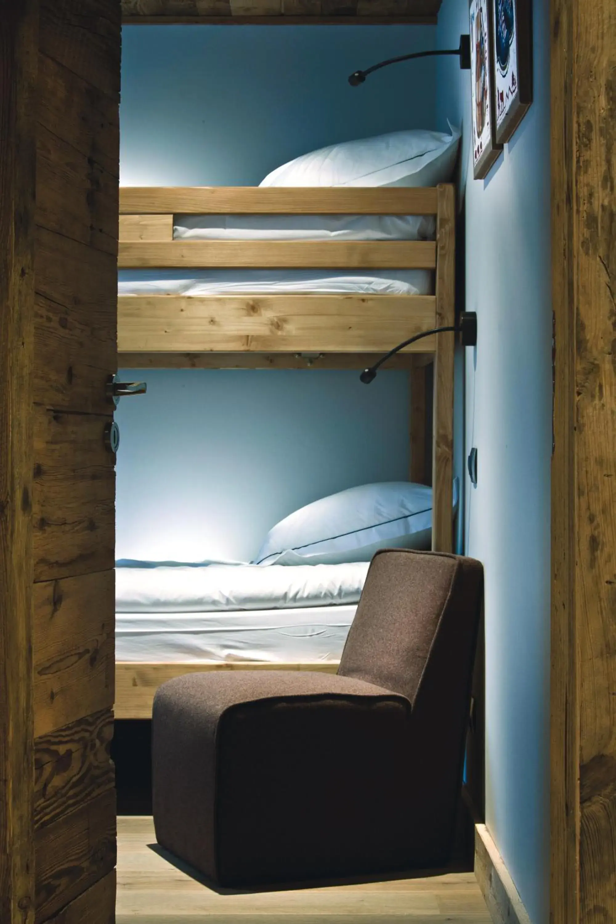 bunk bed in Chalet-Hotel La Marmotte, La Tapiaz & SPA, The Originals Relais (Hotel-Chalet de Tradition)