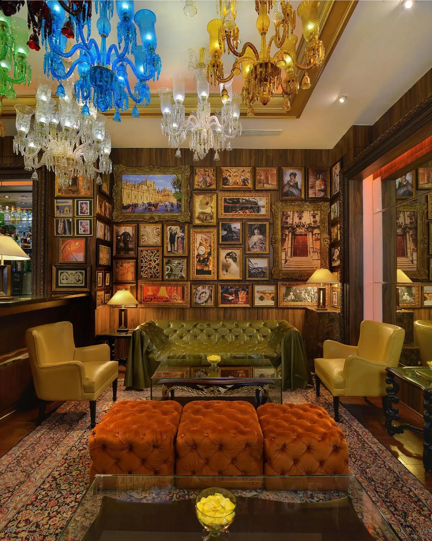 Food and drinks, Lounge/Bar in Radisson Blu MBD Hotel Noida
