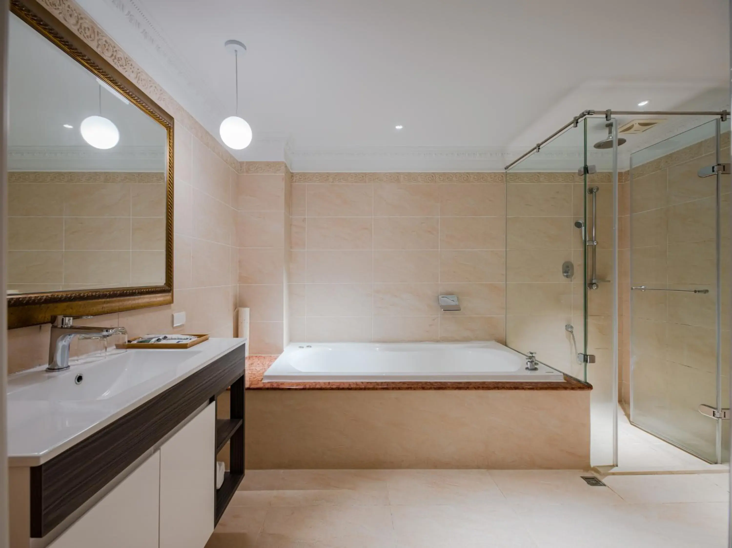 Shower, Bathroom in Archess Hotel