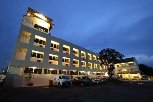 Property Building in Riverside Hotel