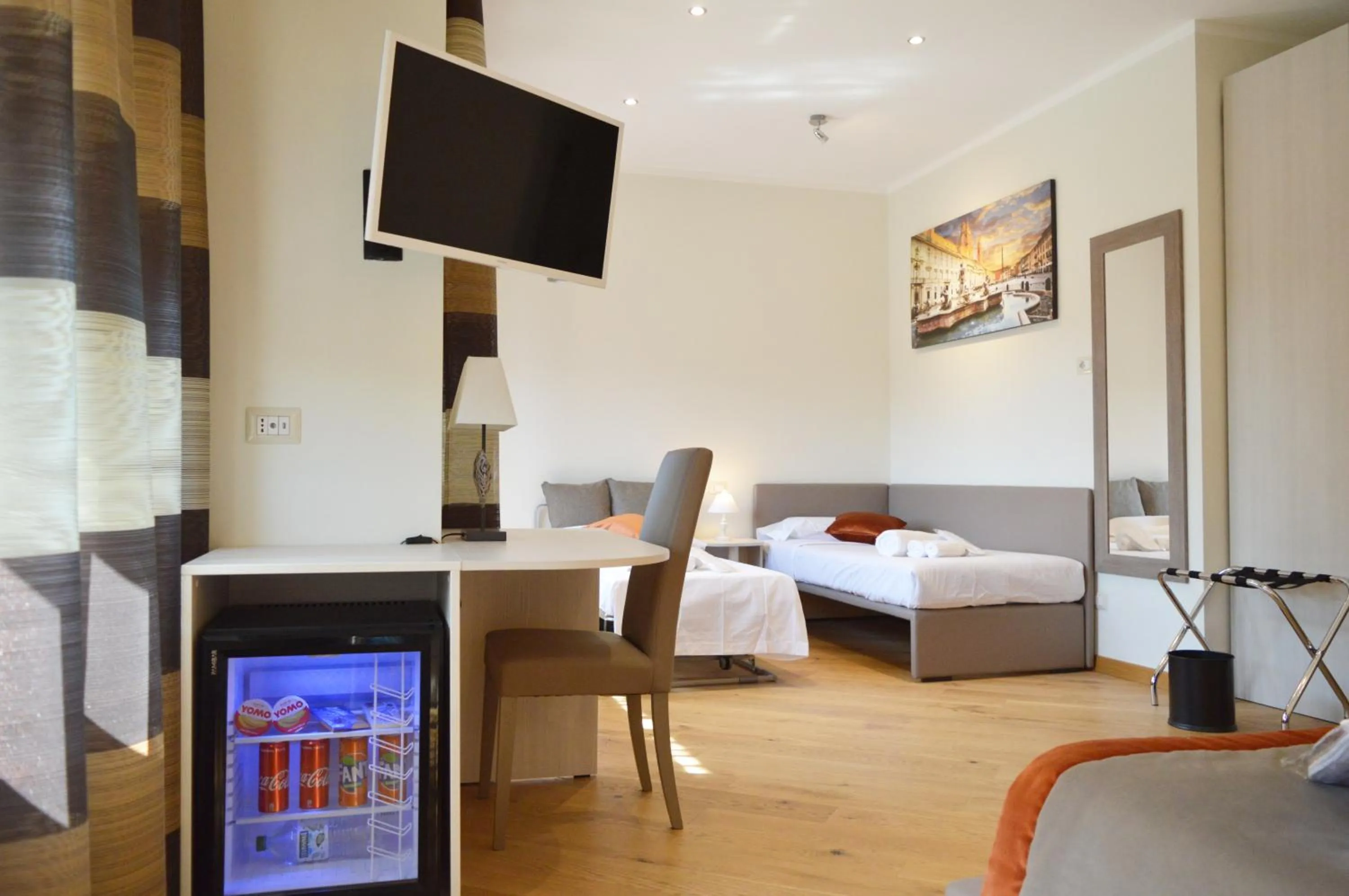 Photo of the whole room, Bed in Vatican City Relais