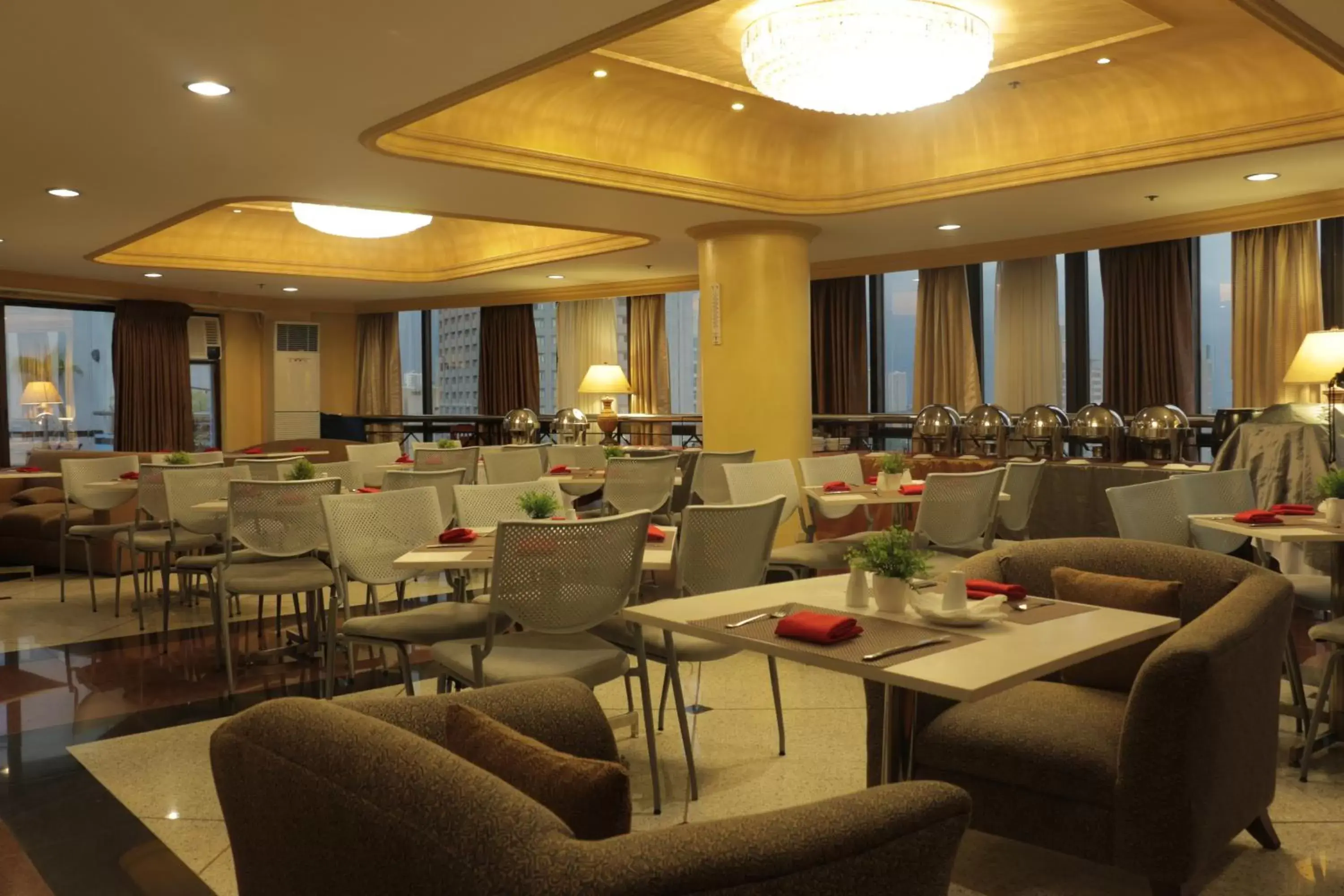 Banquet/Function facilities, Restaurant/Places to Eat in Prince Plaza II Condotel