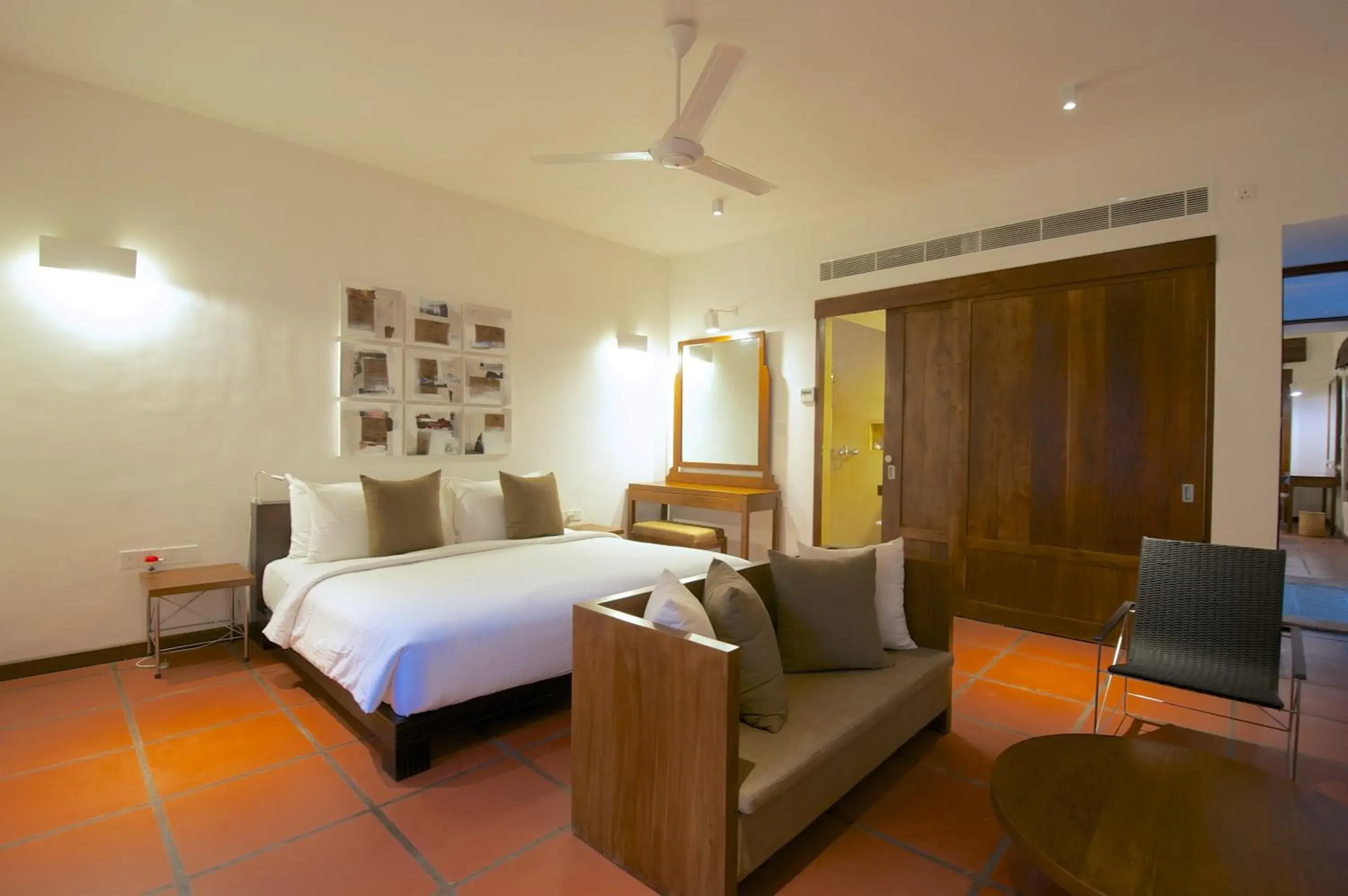 Bed in Jetwing Thalahena Villas