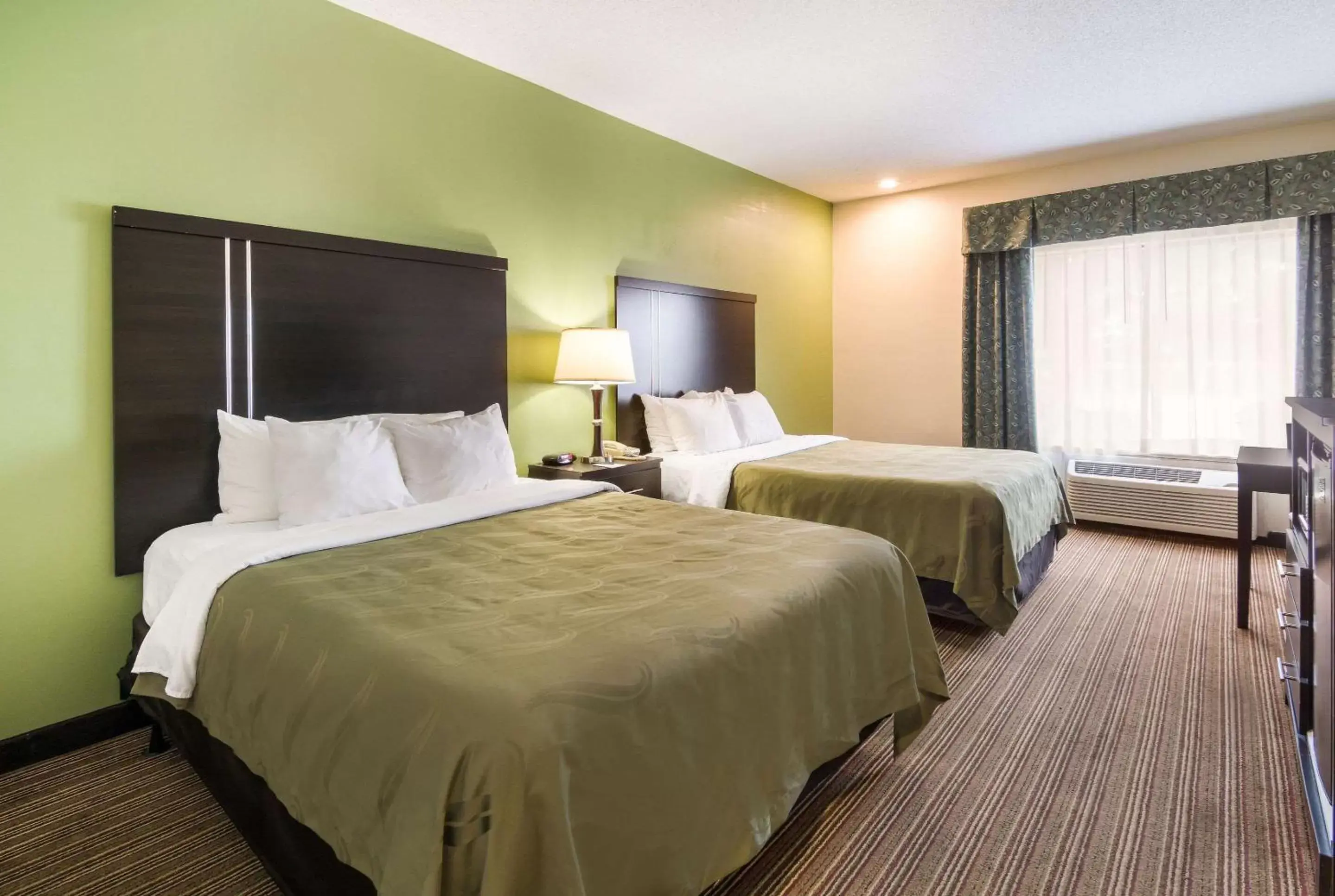 Bedroom, Bed in Quality Inn & Suites Granbury