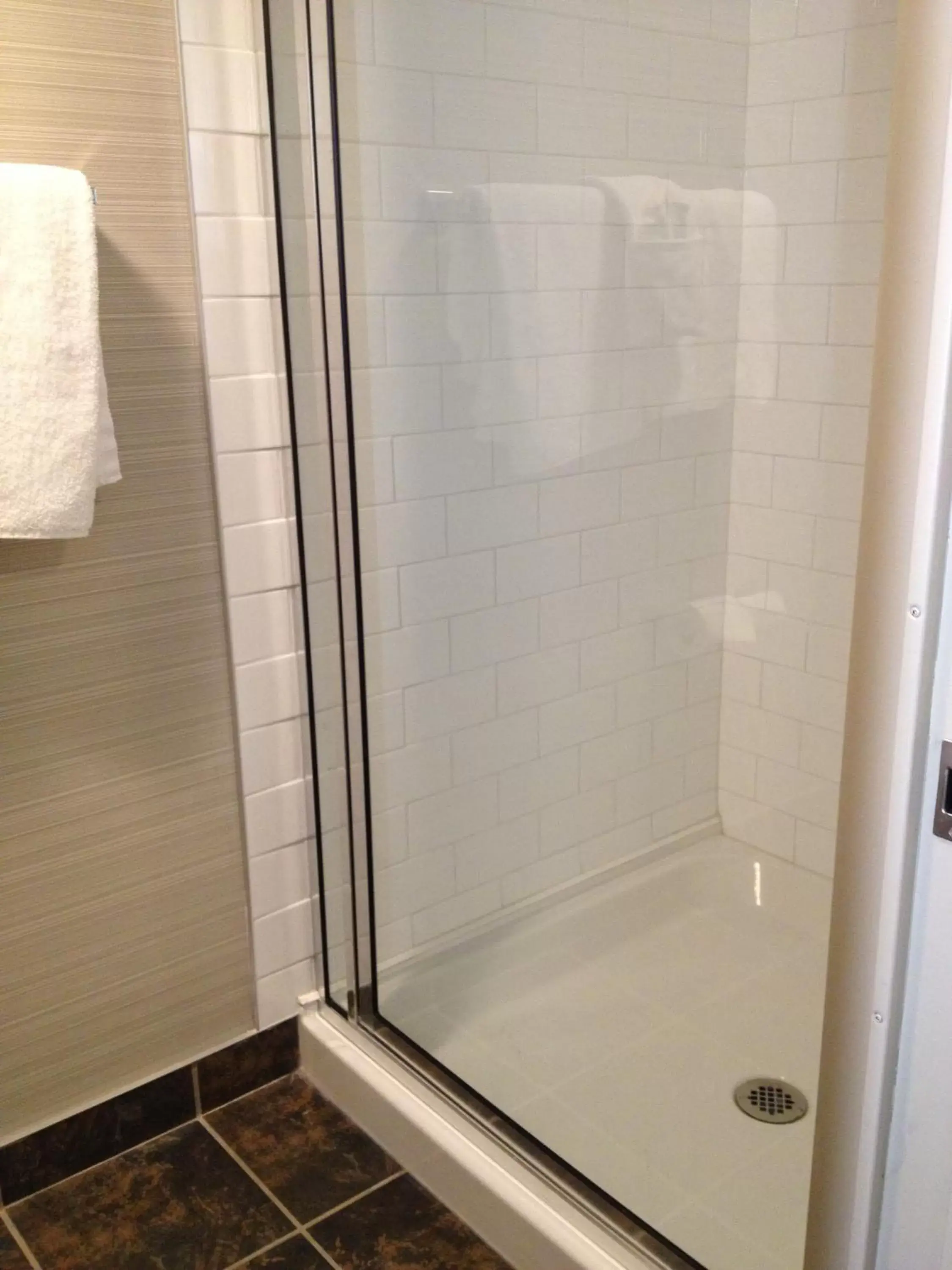 Shower, Bathroom in Days Inn & Suites by Wyndham Yorkton