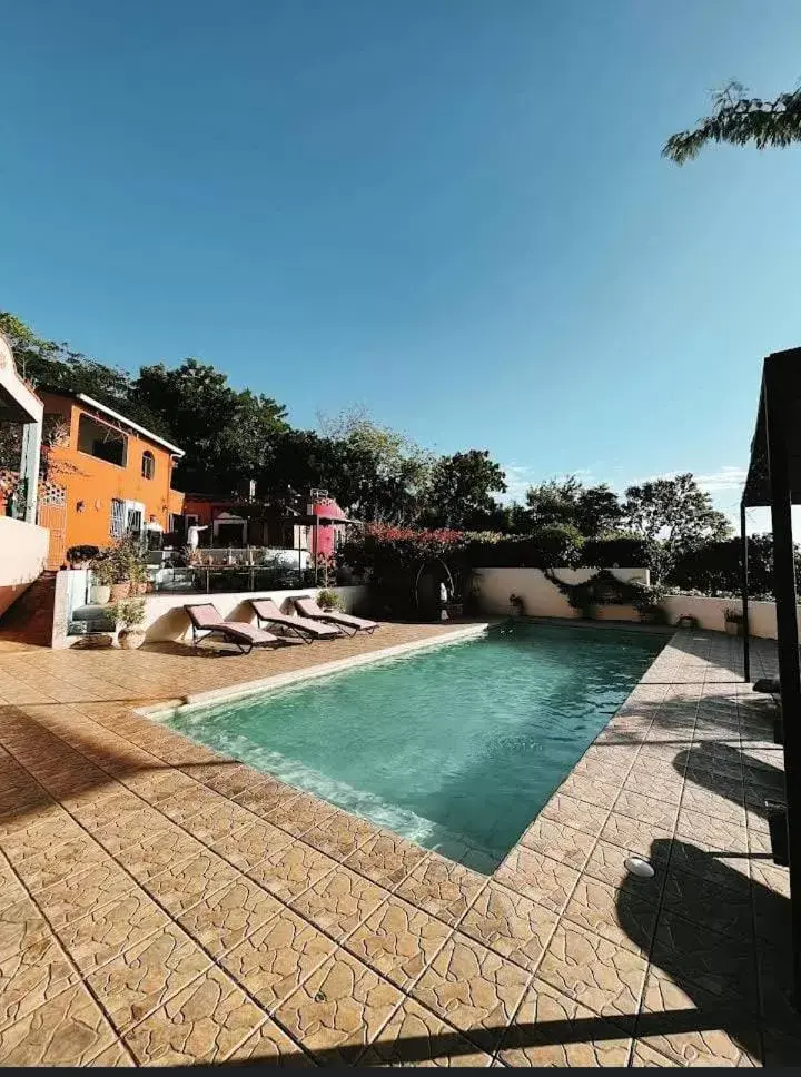 Swimming Pool in El Jardin