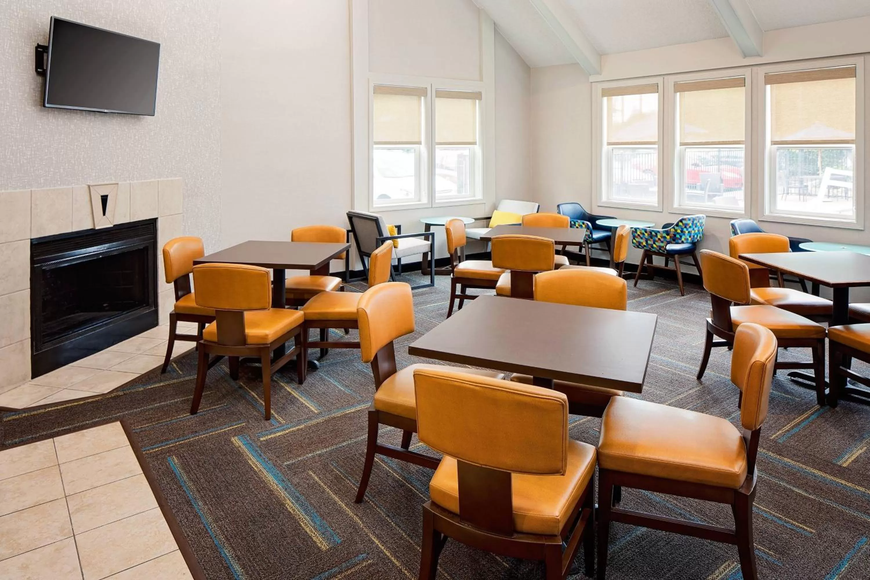 Restaurant/places to eat in Residence Inn Palo Alto Mountain View