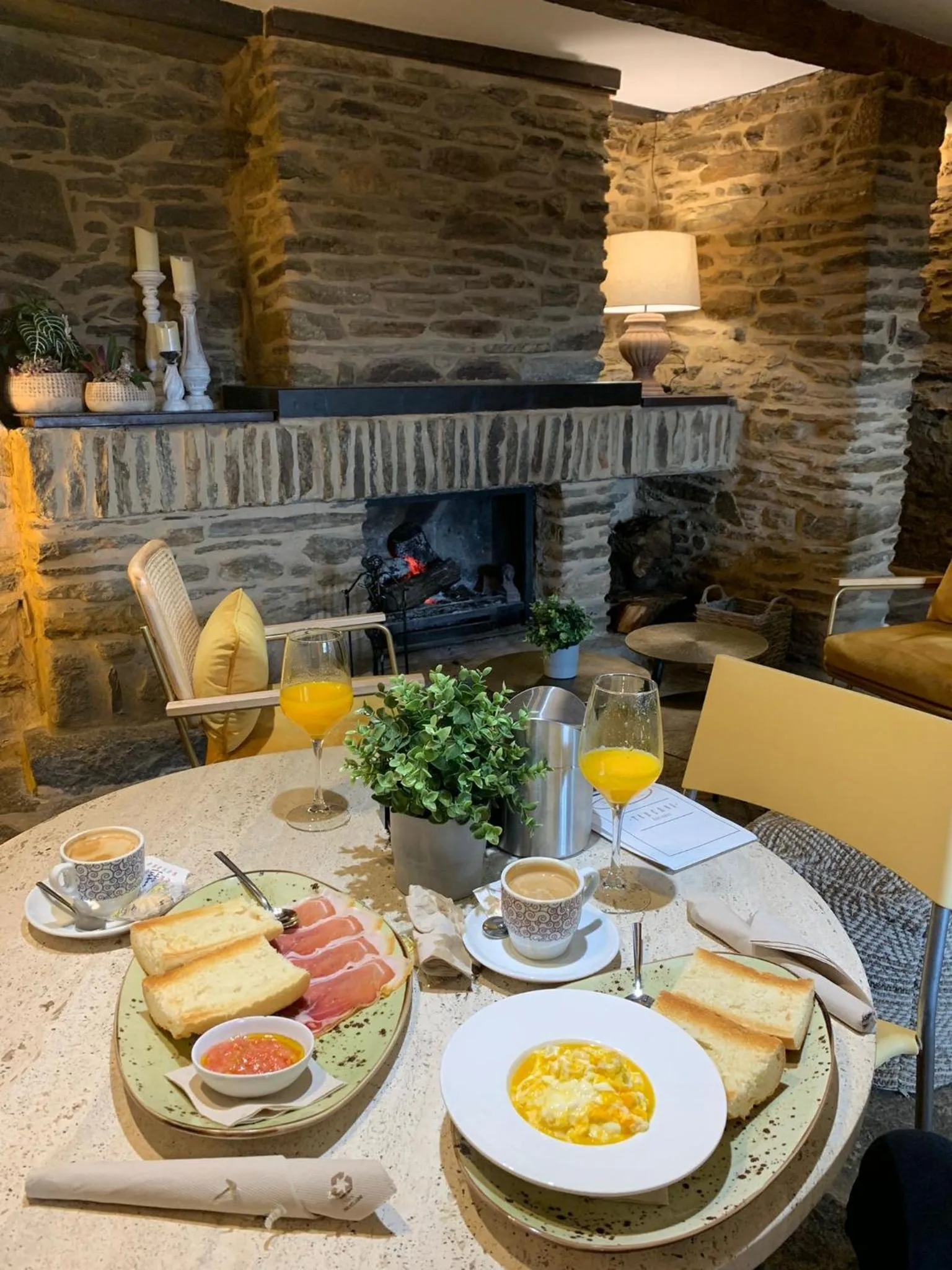 Breakfast in Posada Real La Carteria