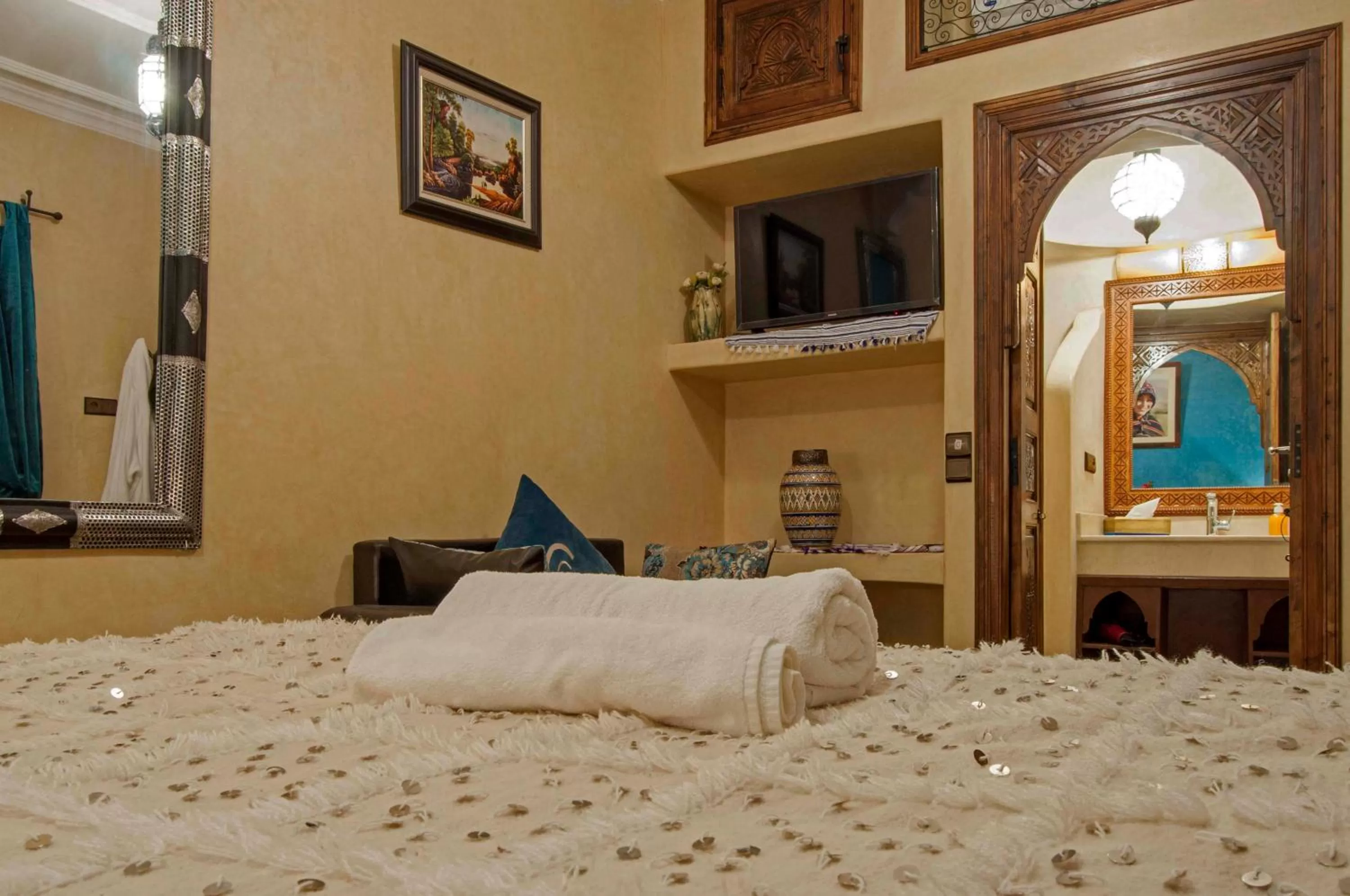 TV and multimedia, Bed in Riad Merzouga