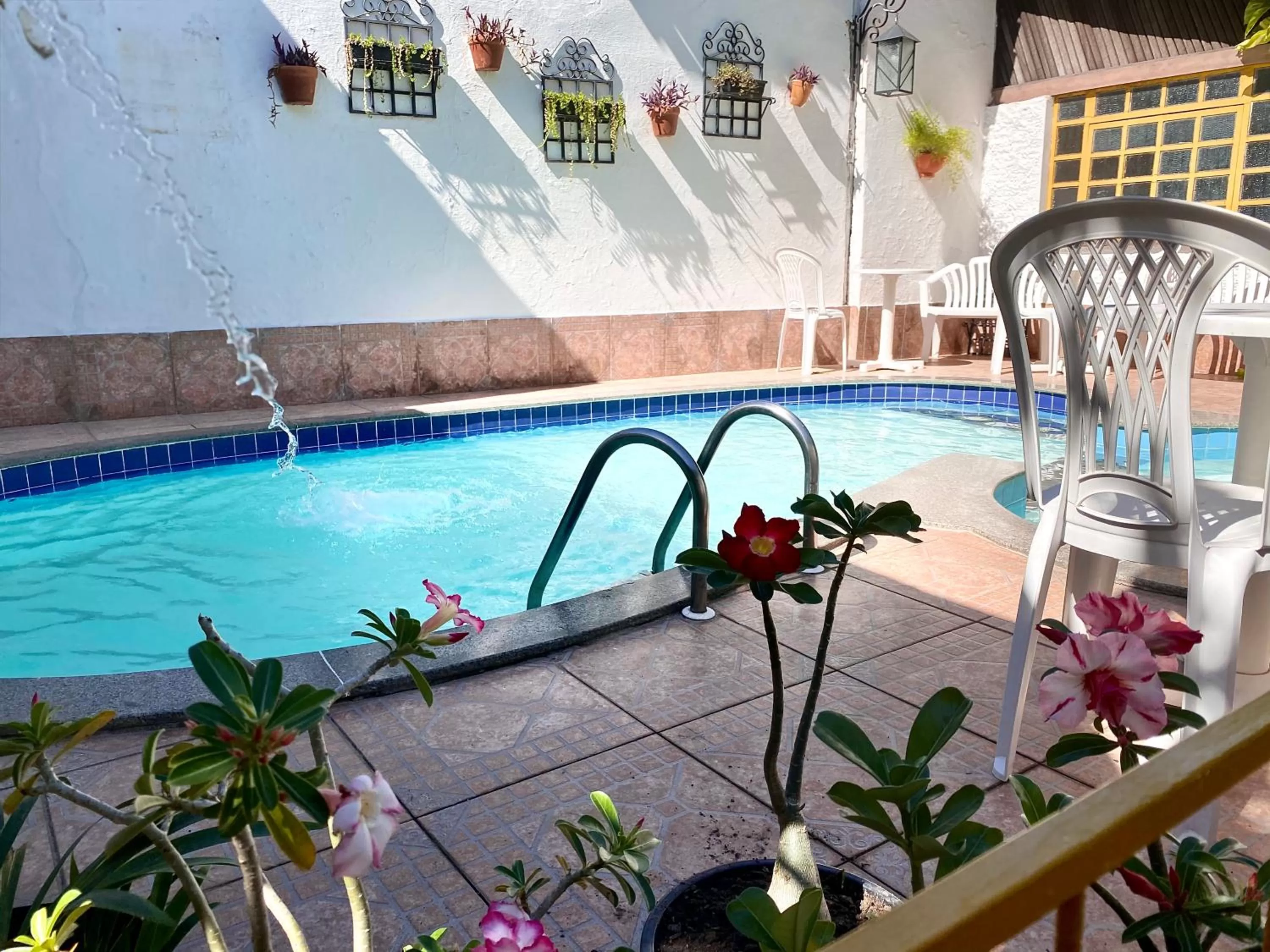 Swimming pool in Pousada dos Candeeiros