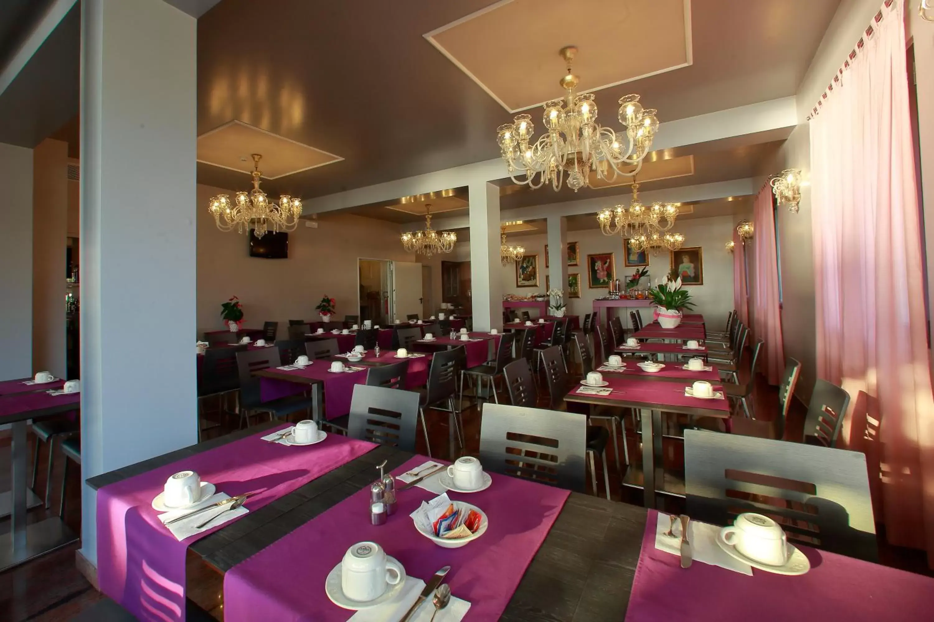 Restaurant/Places to Eat in Hotel San Marco