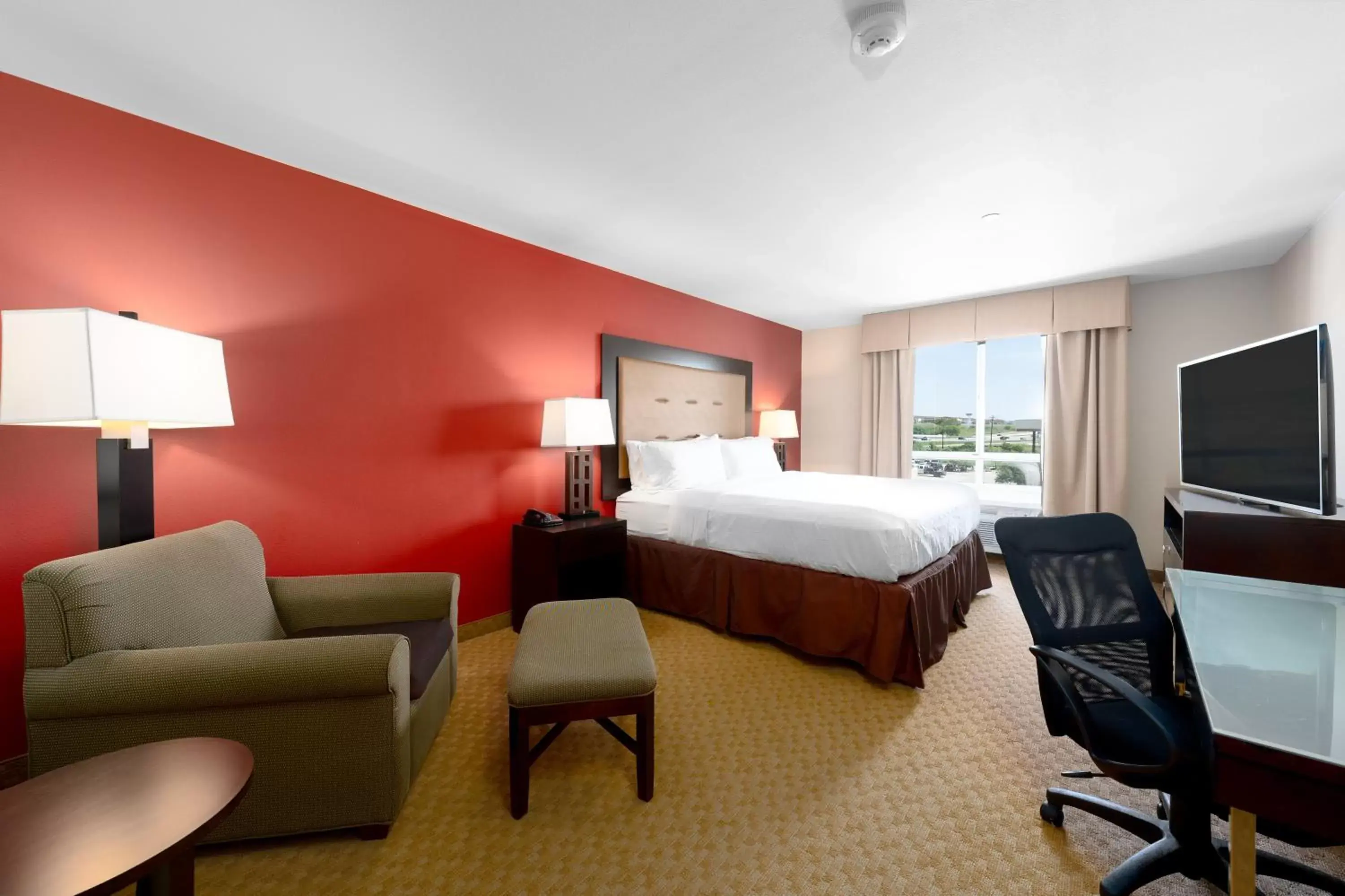 Photo of the whole room in Holiday Inn Temple - Belton, an IHG Hotel