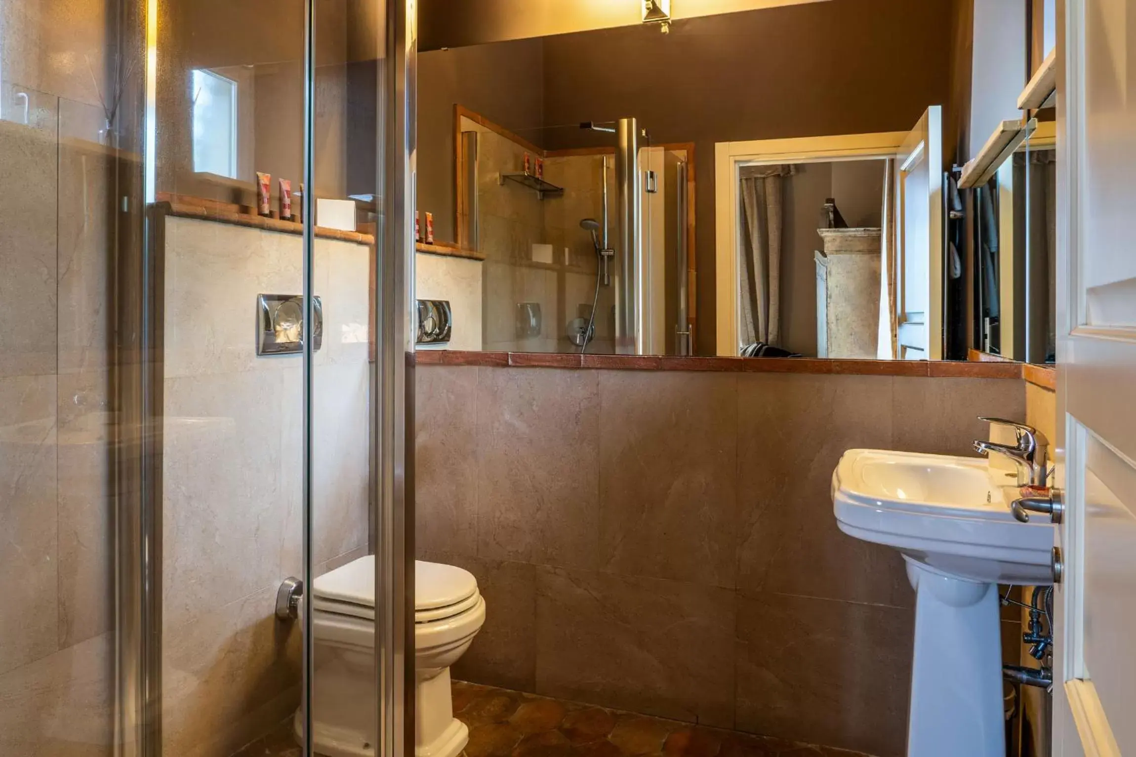 Bathroom in Hotel Villa Carlotta