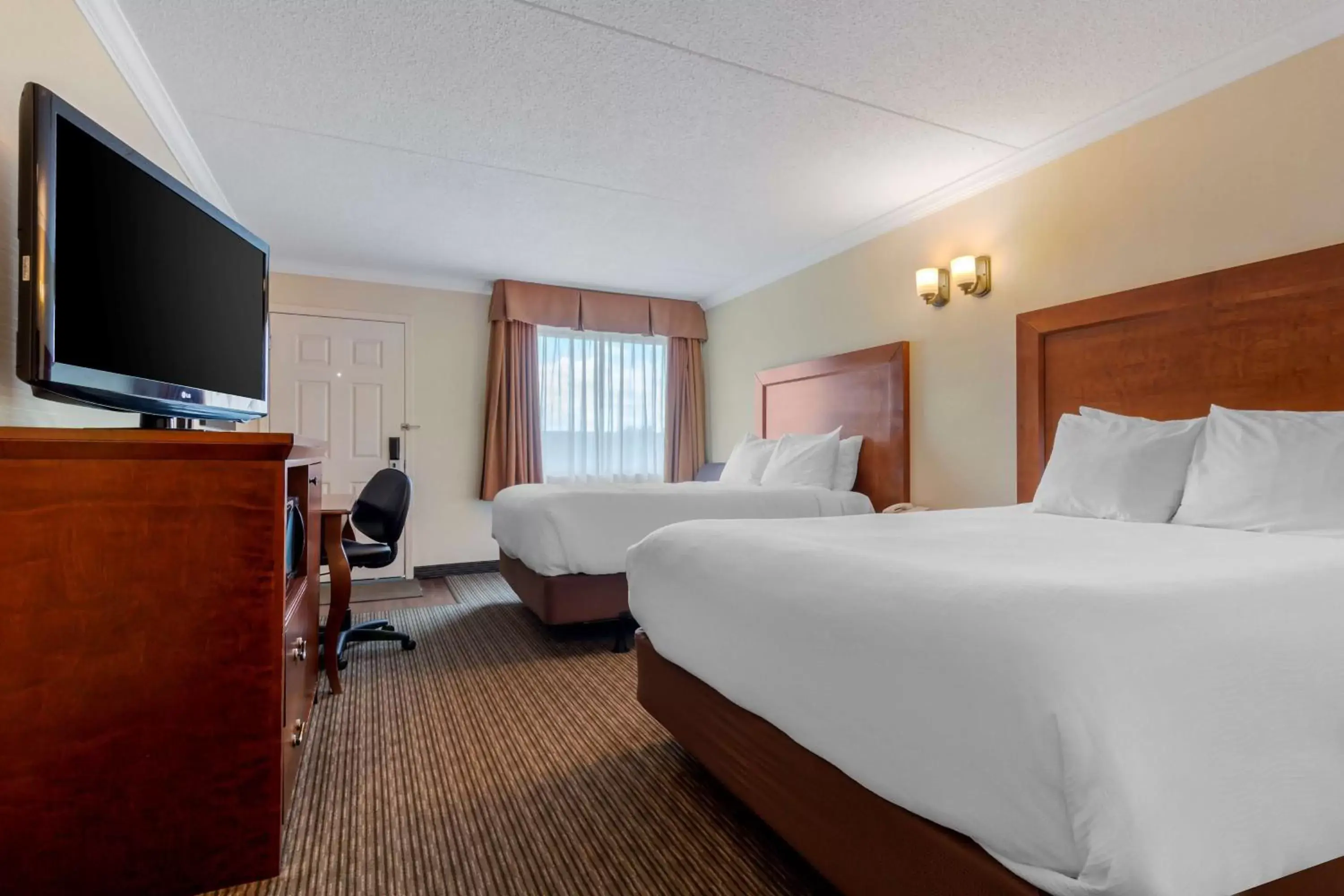 Bedroom in Best Western Plus Dryden Hotel and Conference Centre