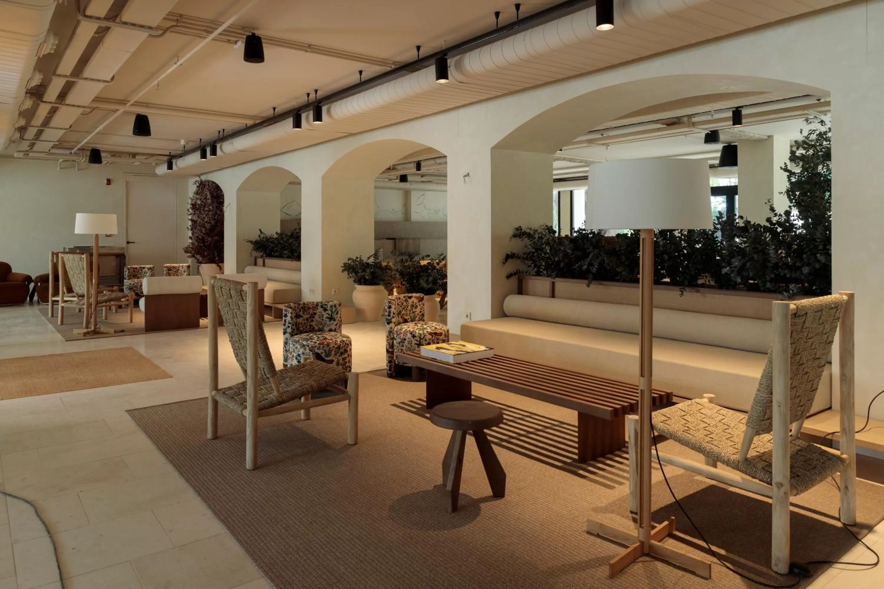 Lobby or reception in Mercure Benidorm