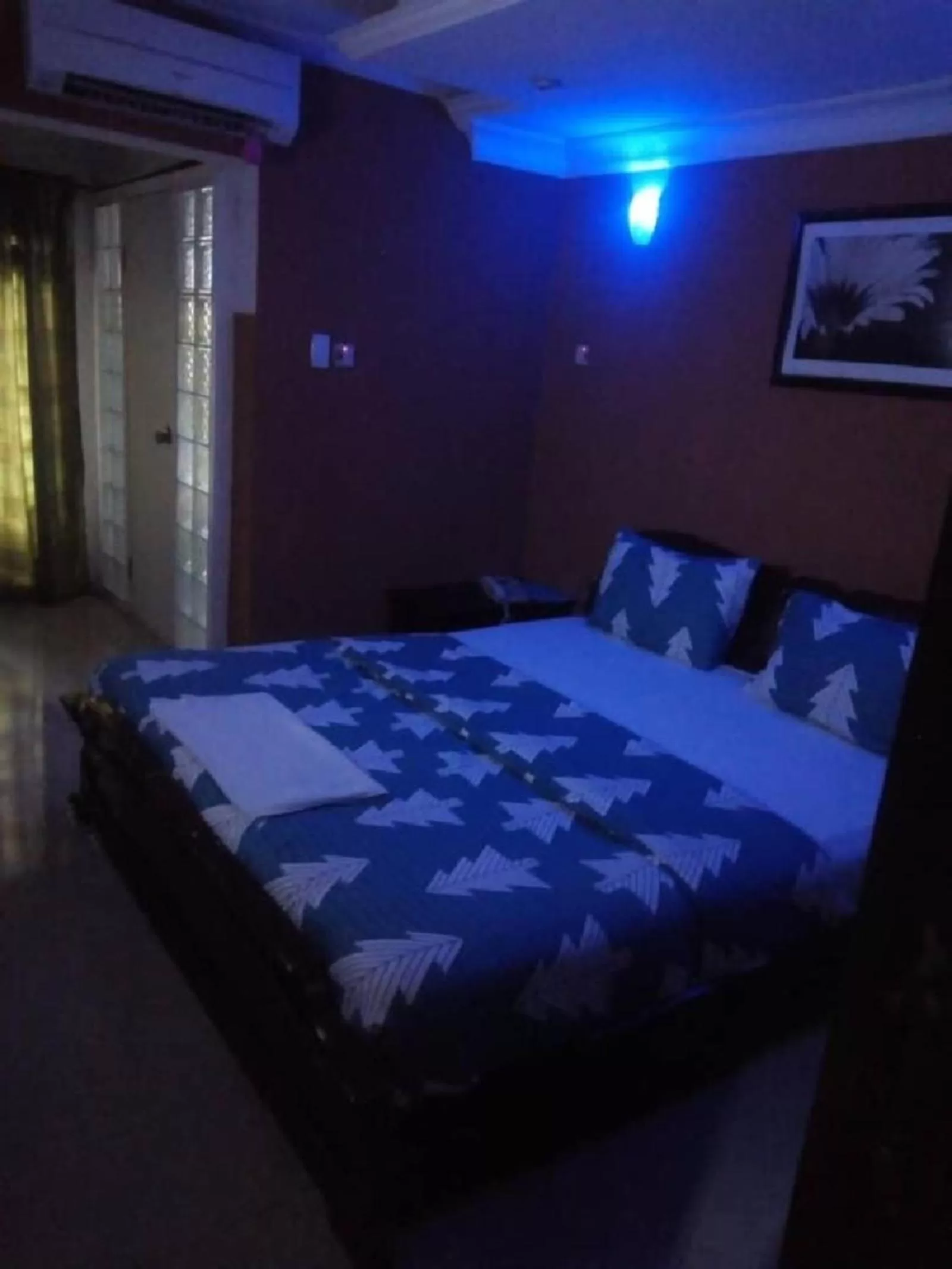 Bed in TheoDawn Hotels @ Suite 29