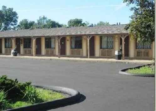 Property building in Kensington Inn - Howell