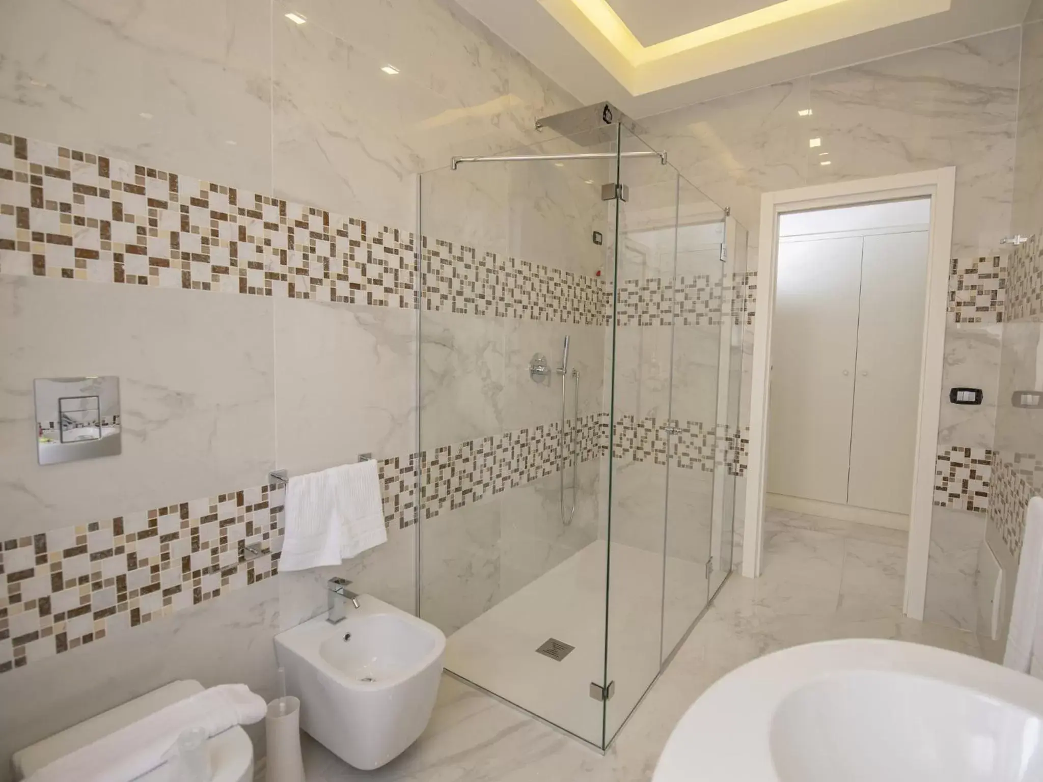 Shower, Bathroom in Palazzo Firenze