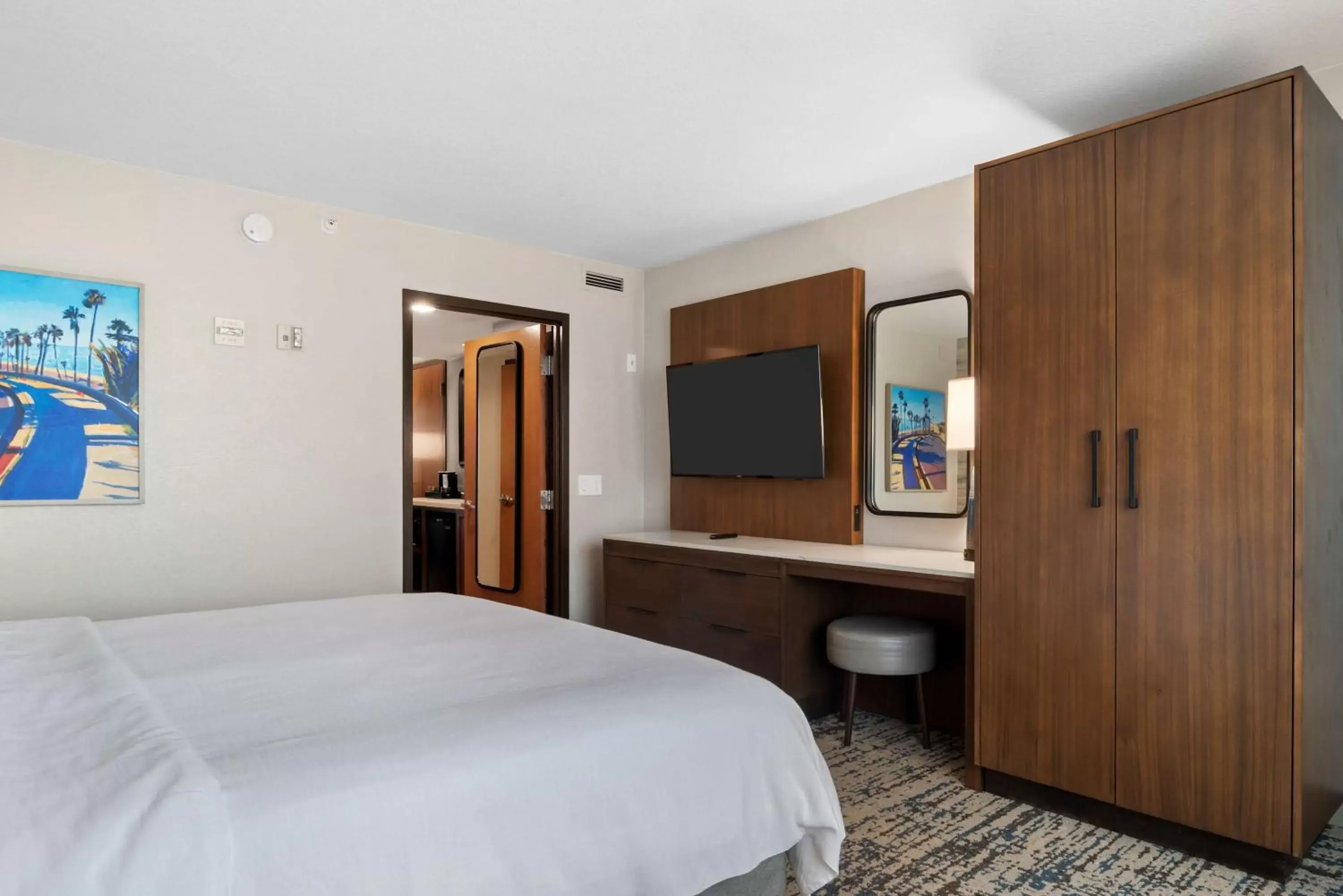 Bedroom, Bed in Embassy Suites by Hilton Anaheim South