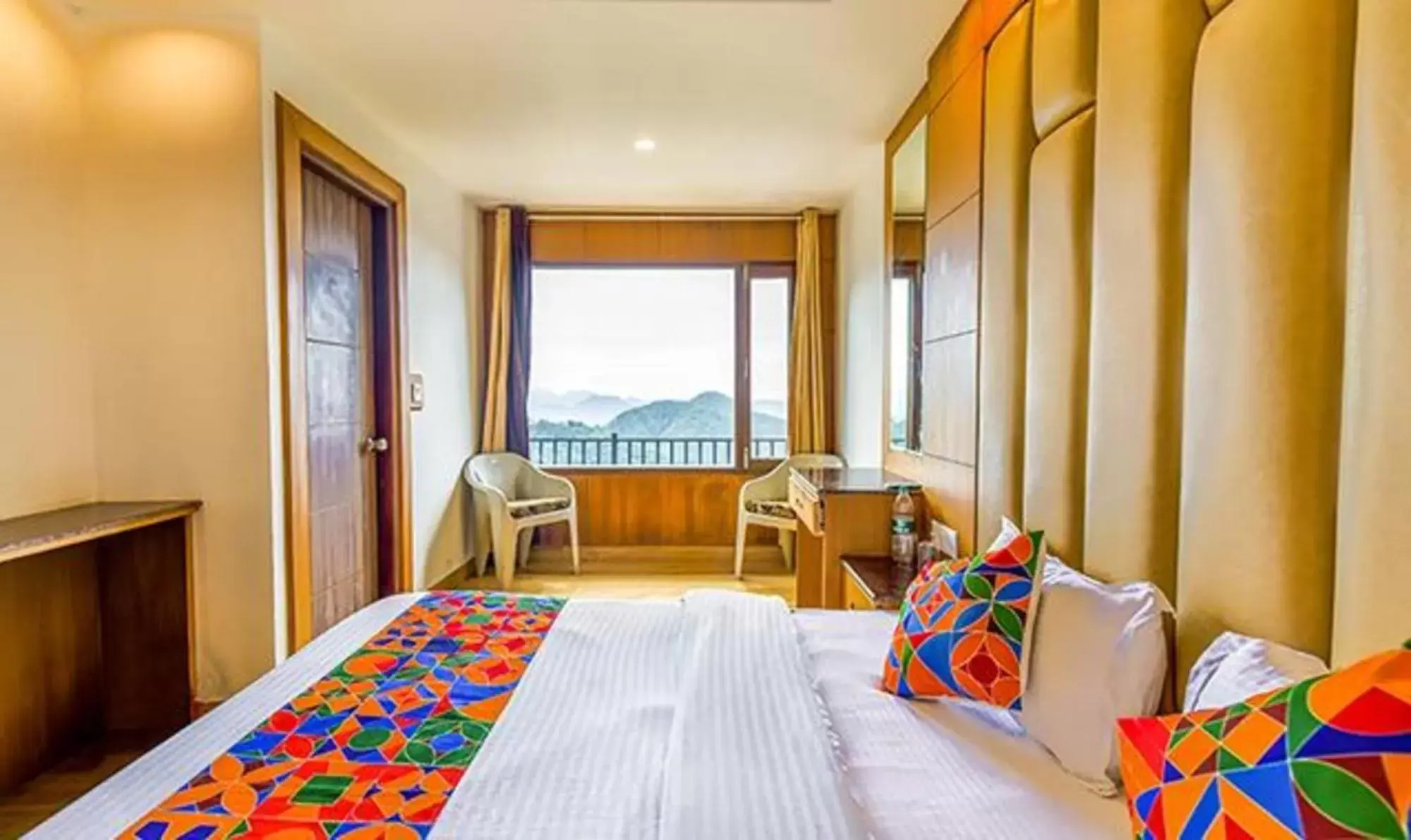 Bed in FabExpress Clock View 500M From The Mall Road Bed in FabExpress Clock View 500M From The Mall Road