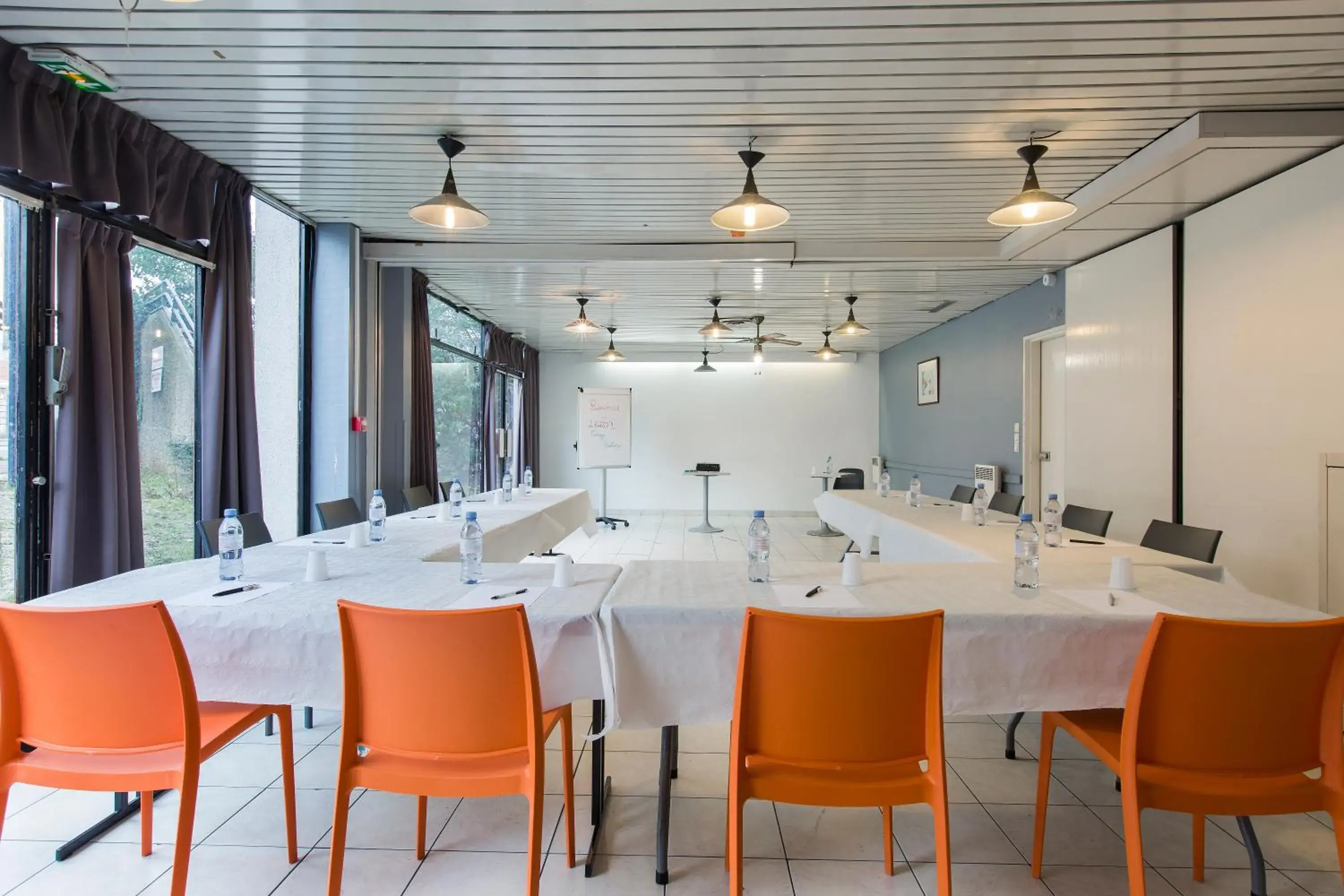 Meeting/conference room in hotelF1 Cergy