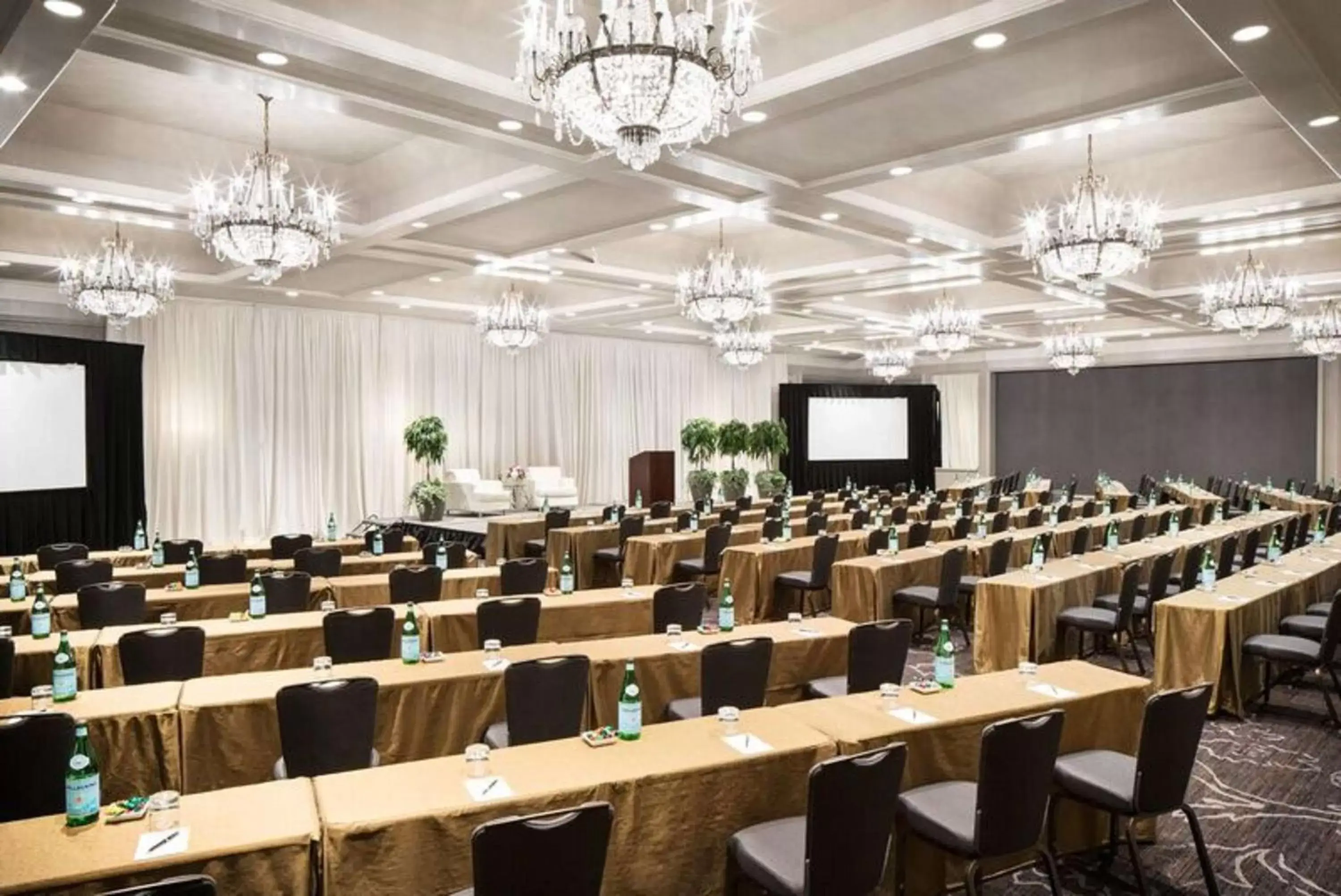 Meeting/conference room in The Logan Philadelphia, Curio Collection by Hilton