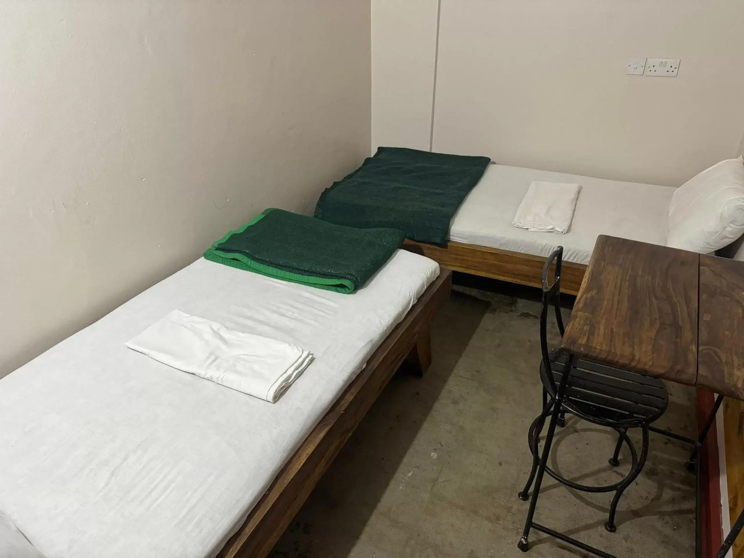 Budget Twin Room in Arusha Backpackers Hotel Budget Twin Room in Arusha Backpackers Hotel