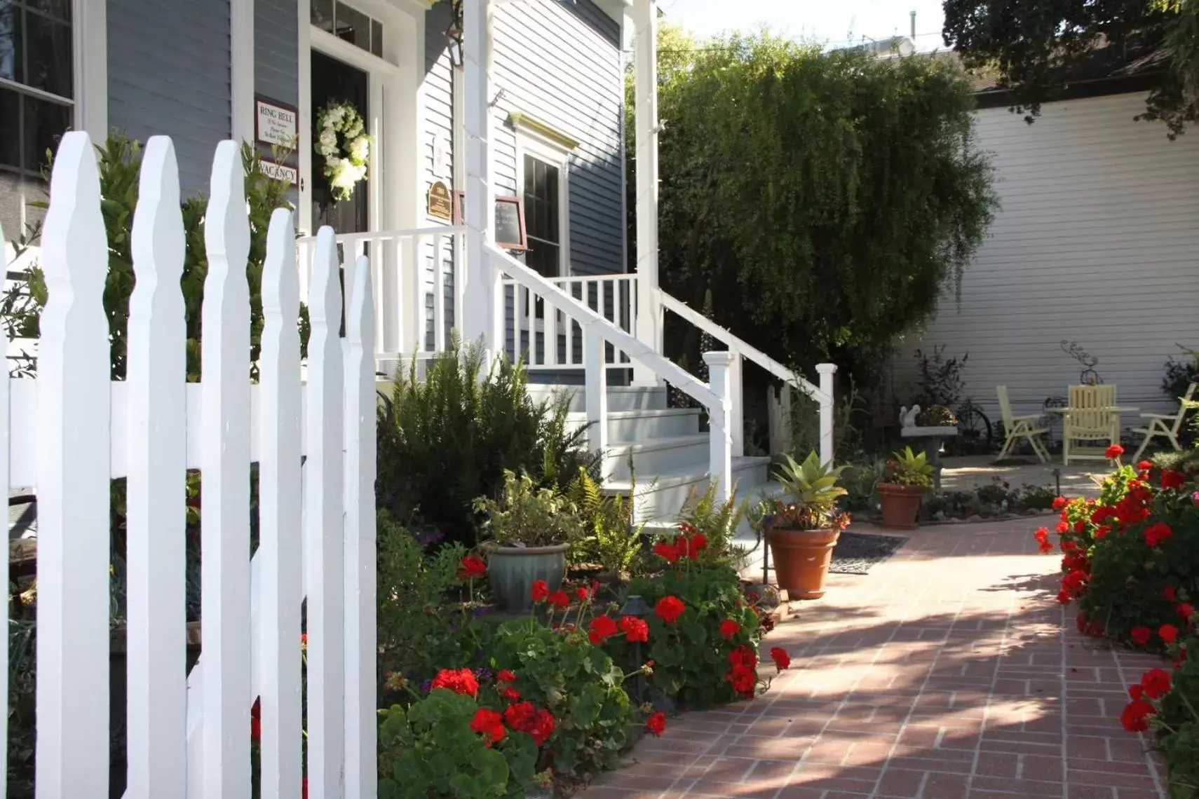 Facade/entrance, Property Building in Olallieberry Inn Bed and Breakfast