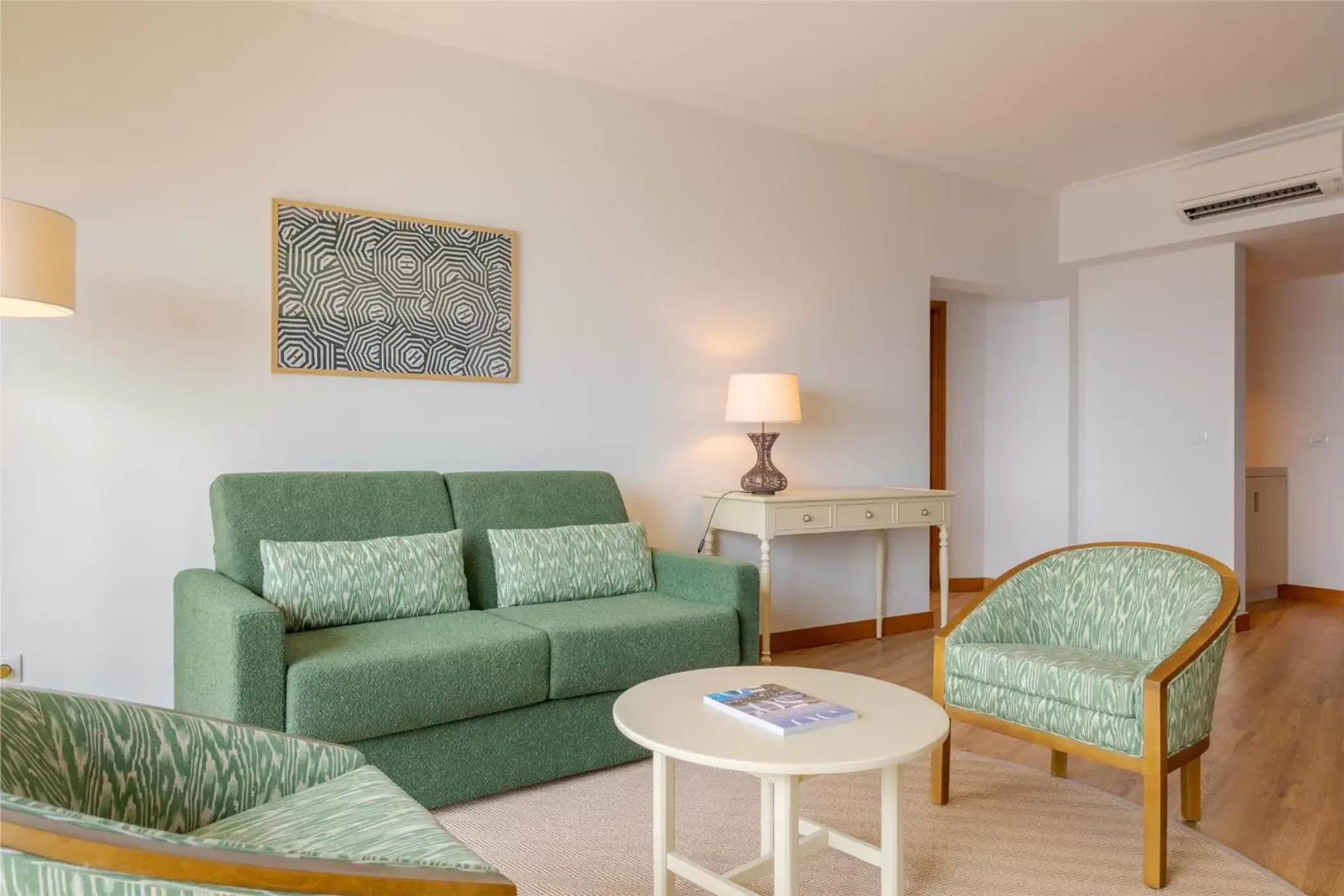 Living room, Seating Area in Pestana Vila Lido Madeira Ocean Hotel