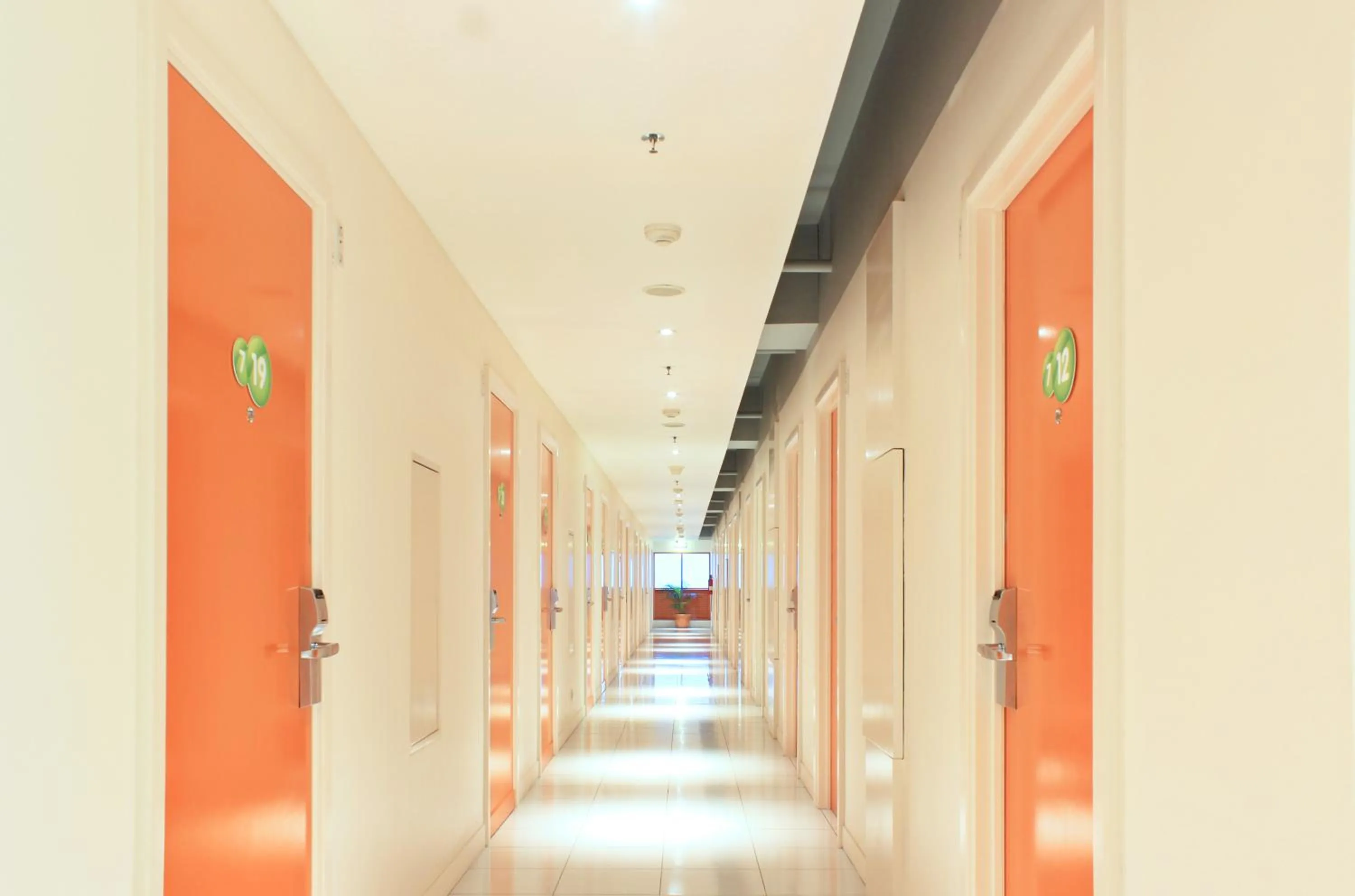 Area and facilities in POP! Hotel Festival Citylink