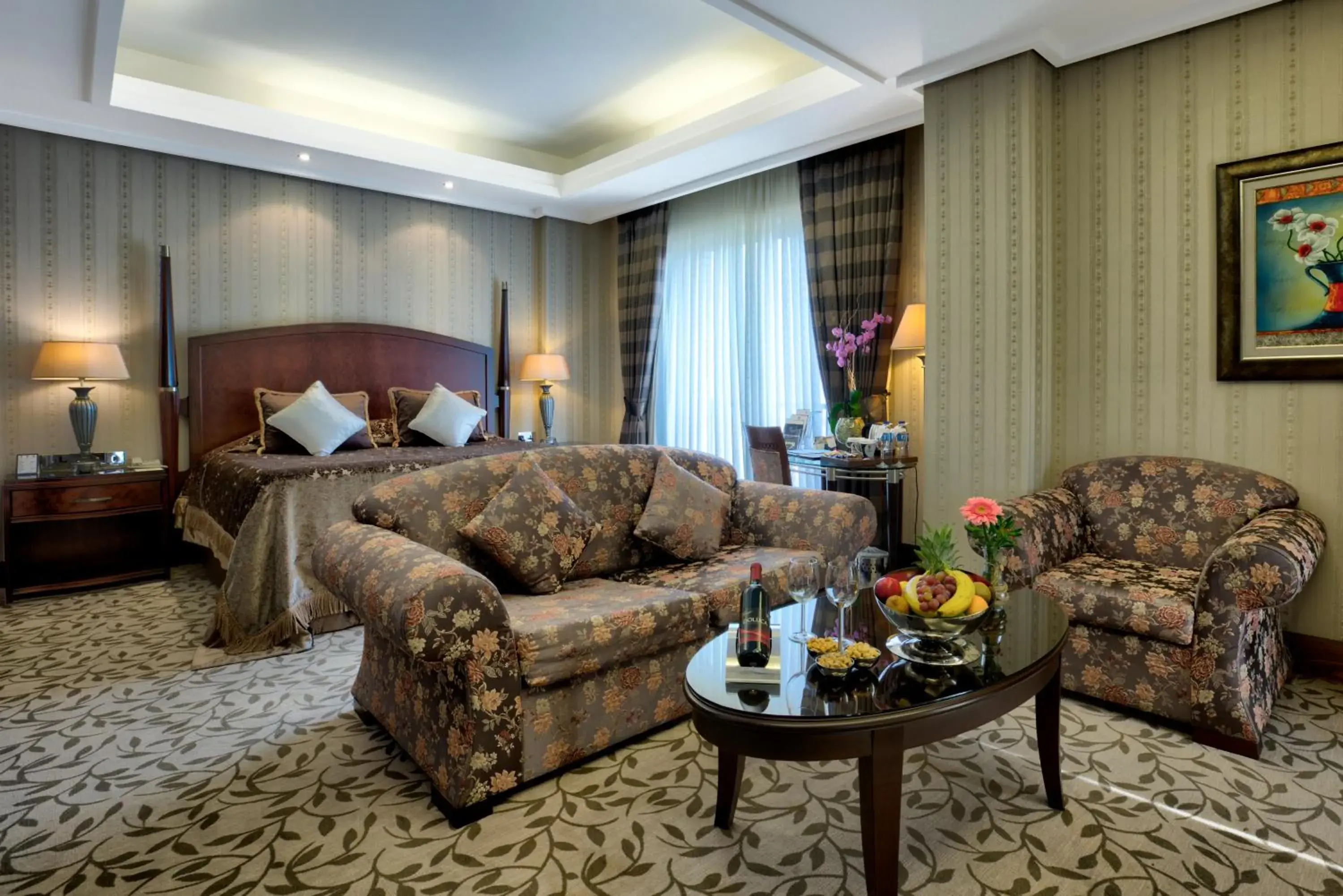 Bed, Seating Area in Merit Lefkosa Hotel & Casino