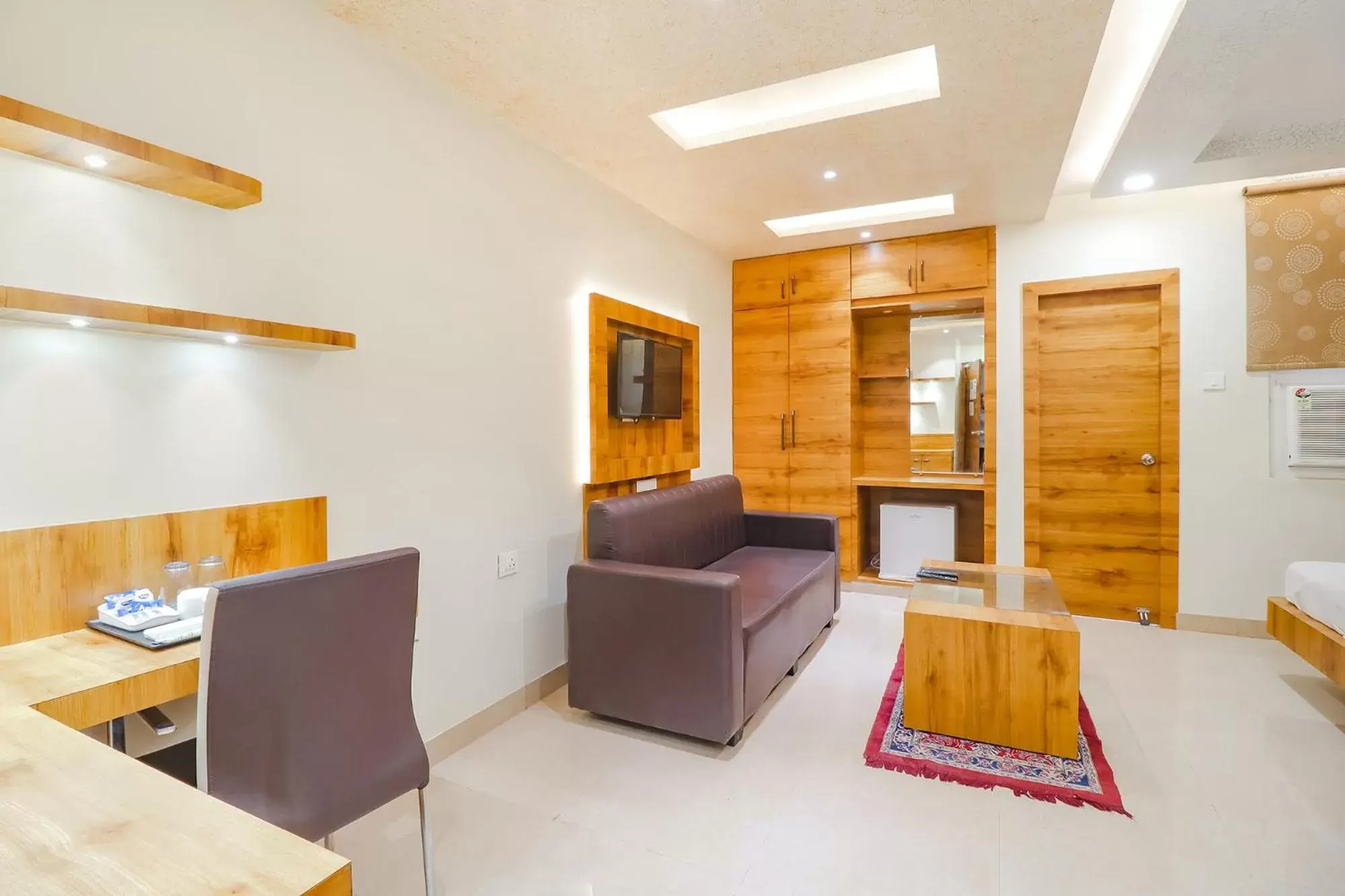 Bed in FabHotel Holiday Grand Bed in FabHotel Holiday Grand