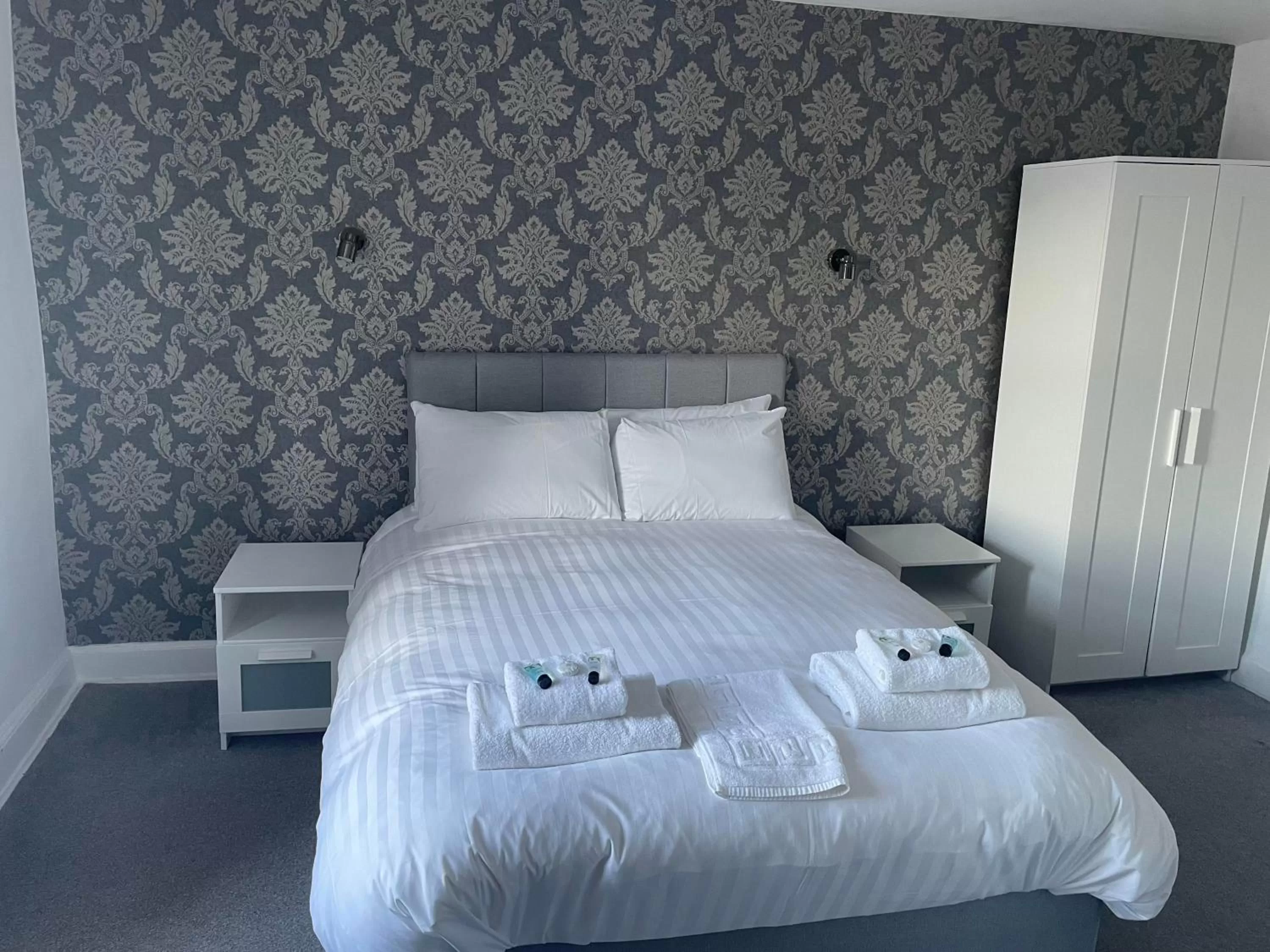 Bedroom, Bed in The Farmers Arms Inns