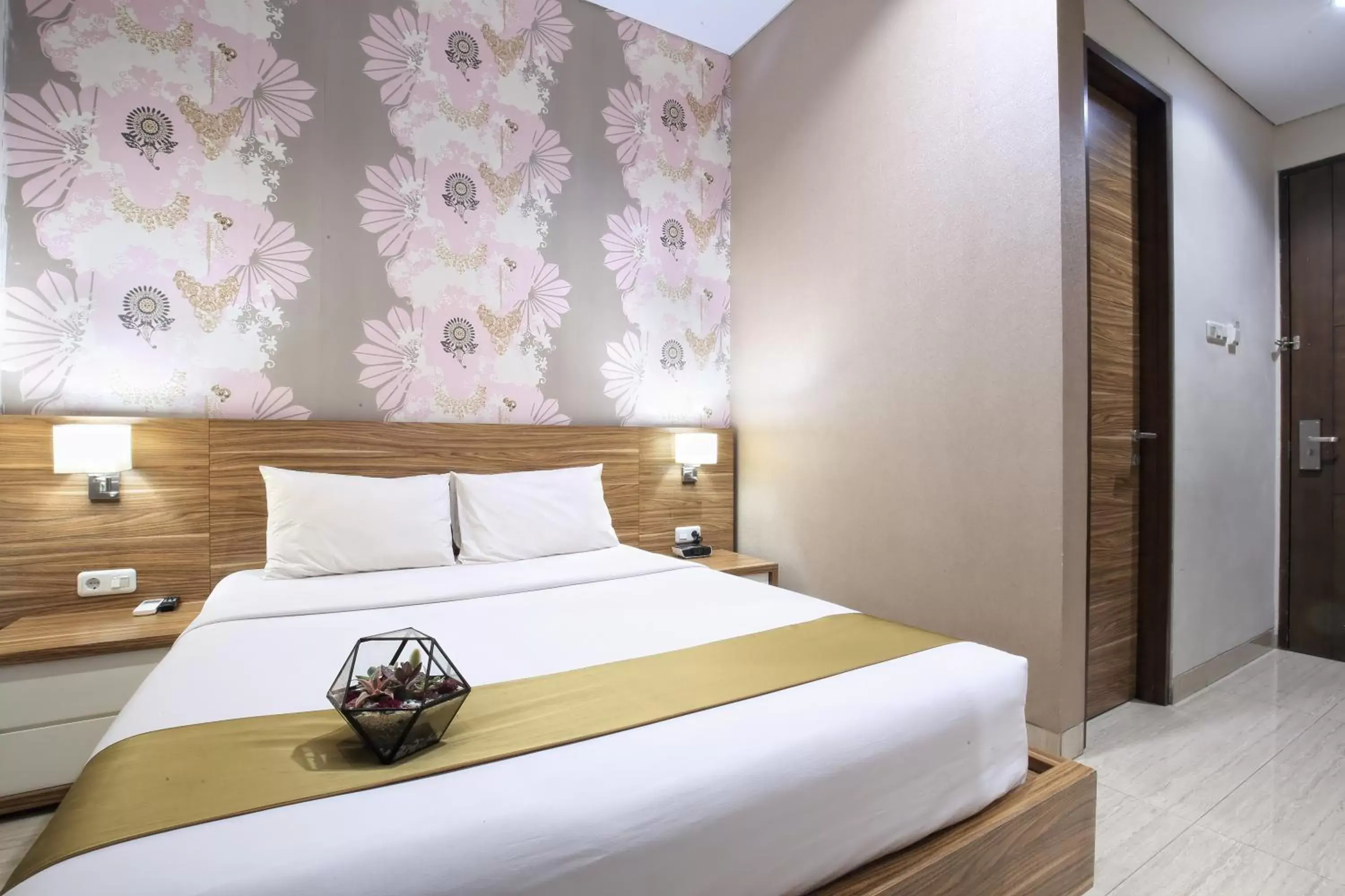 Bed in Rasuna Icon Hotel