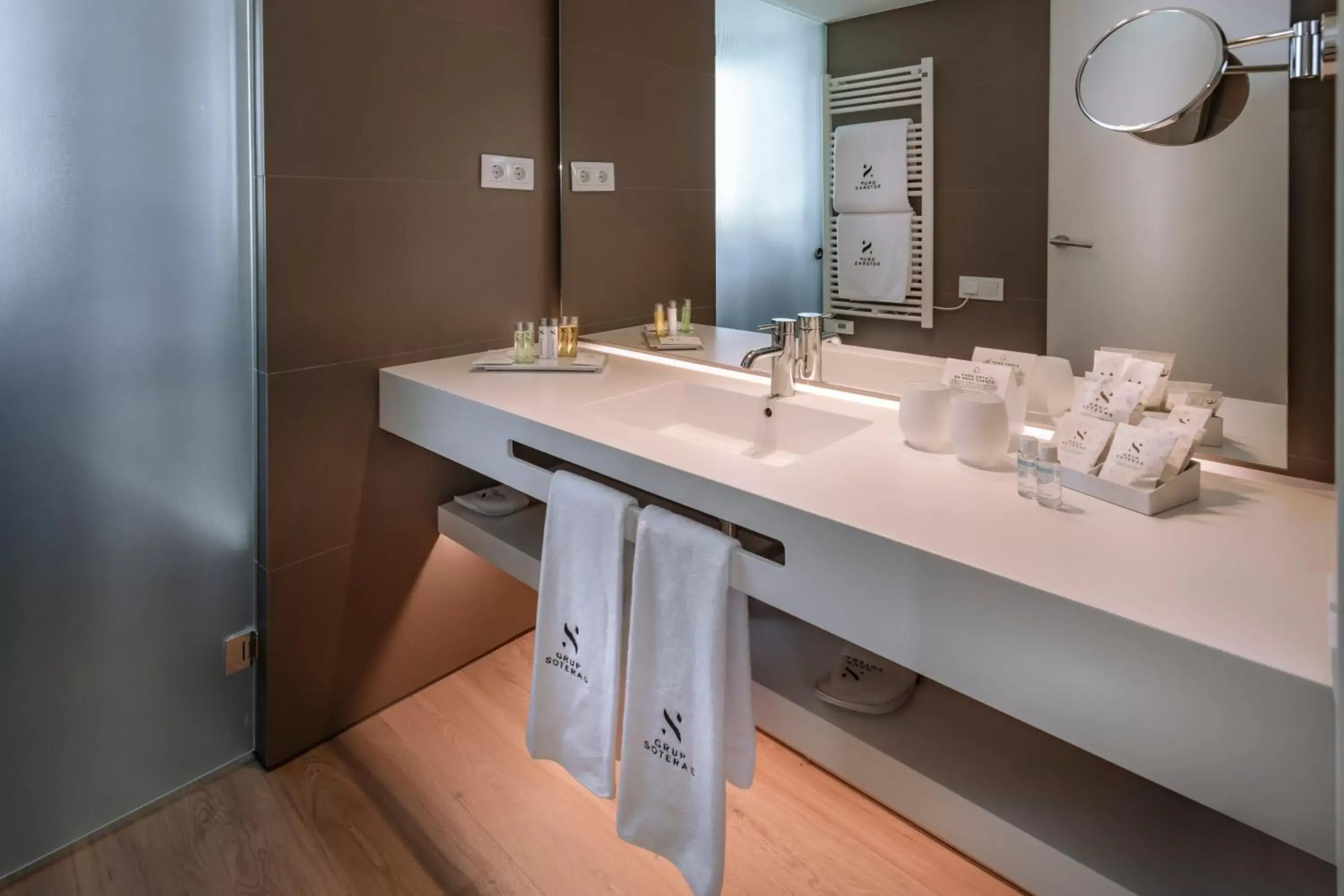 Toilet, Bathroom in Hotel Playafels