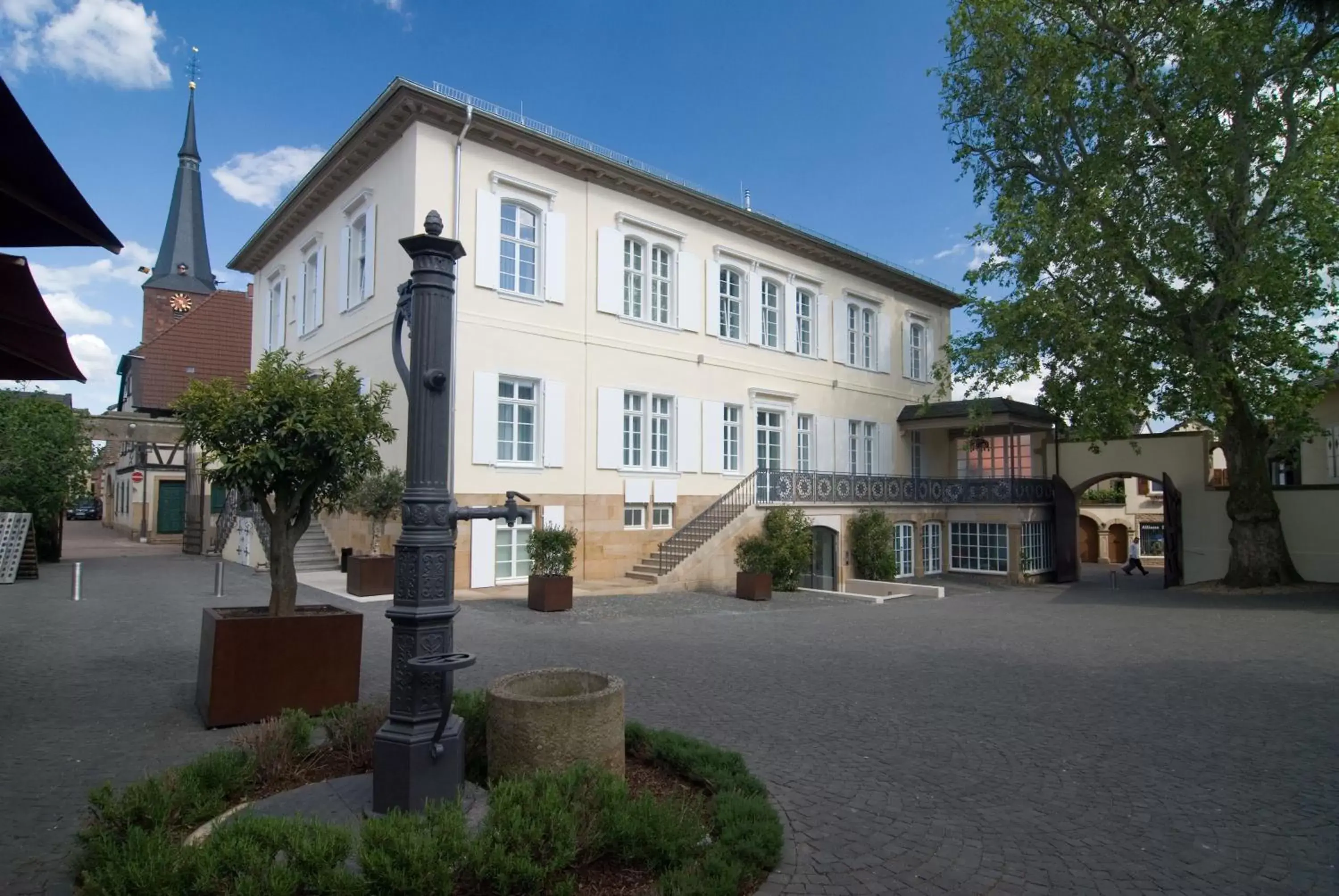 Facade/entrance, Property Building in Hotel Ketschauer Hof