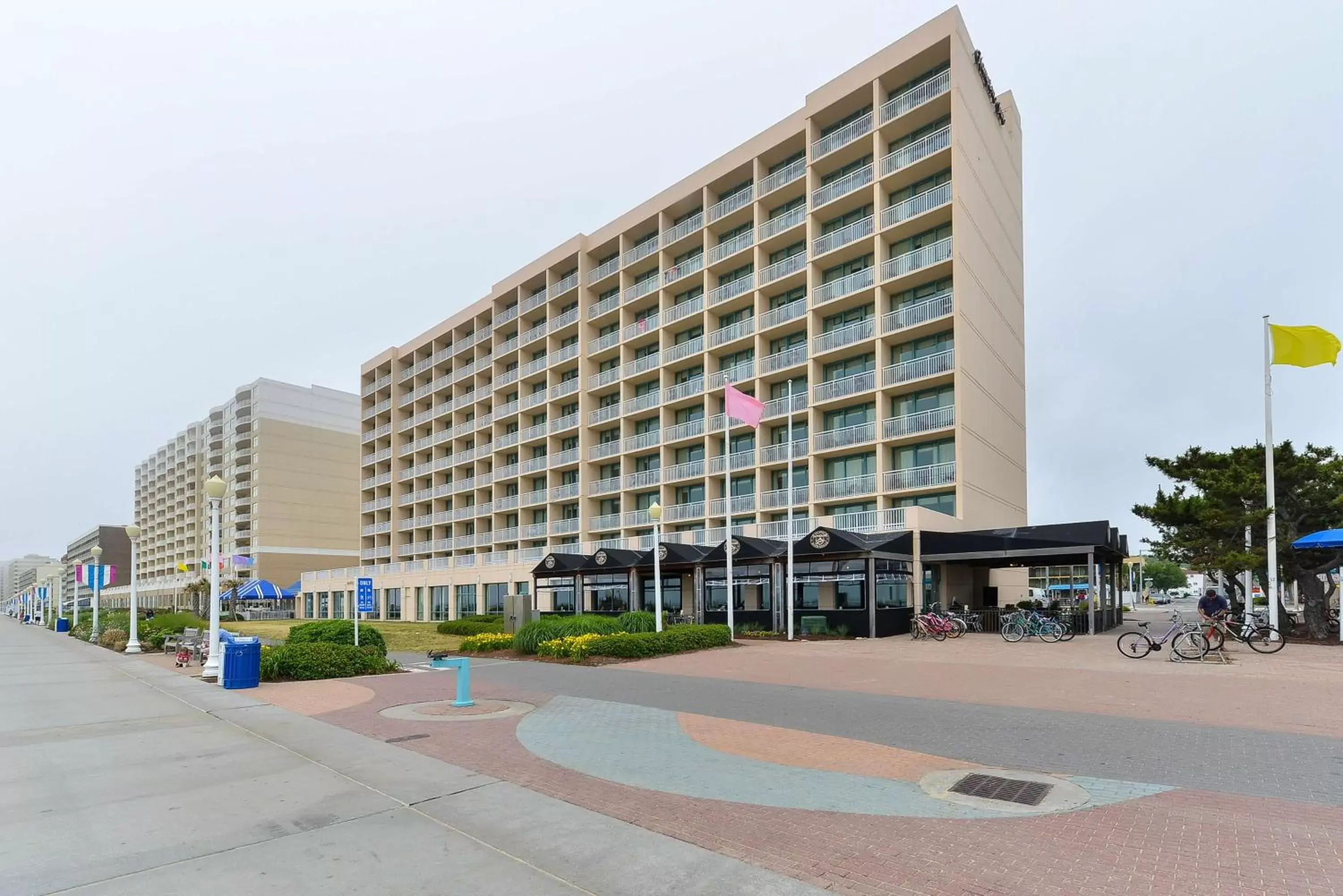 Property Building in Hampton Inn Virginia Beach-Oceanfront South