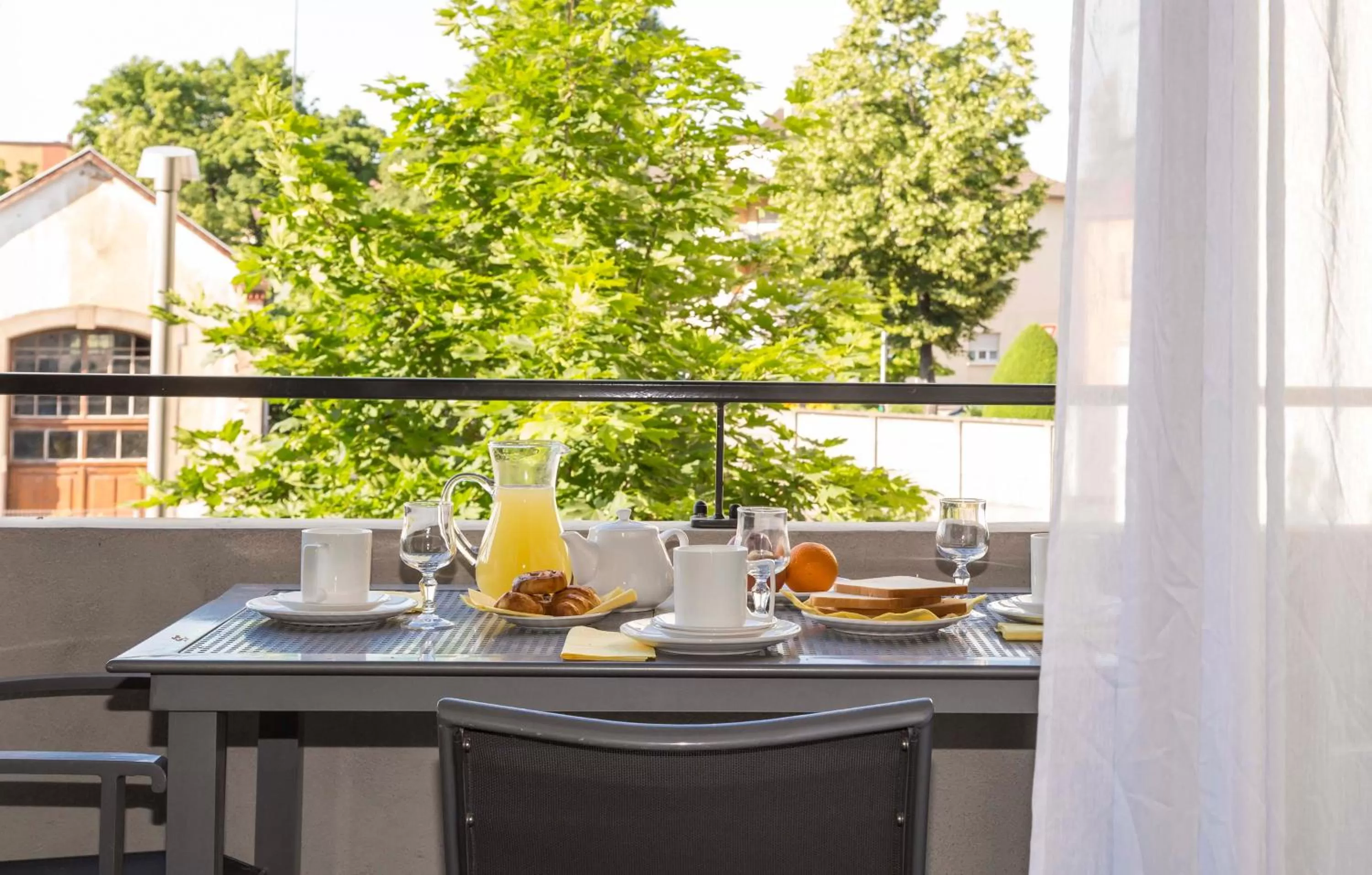 Balcony/Terrace in Appart Hotel Odalys City Colmar La Rose d'Argent