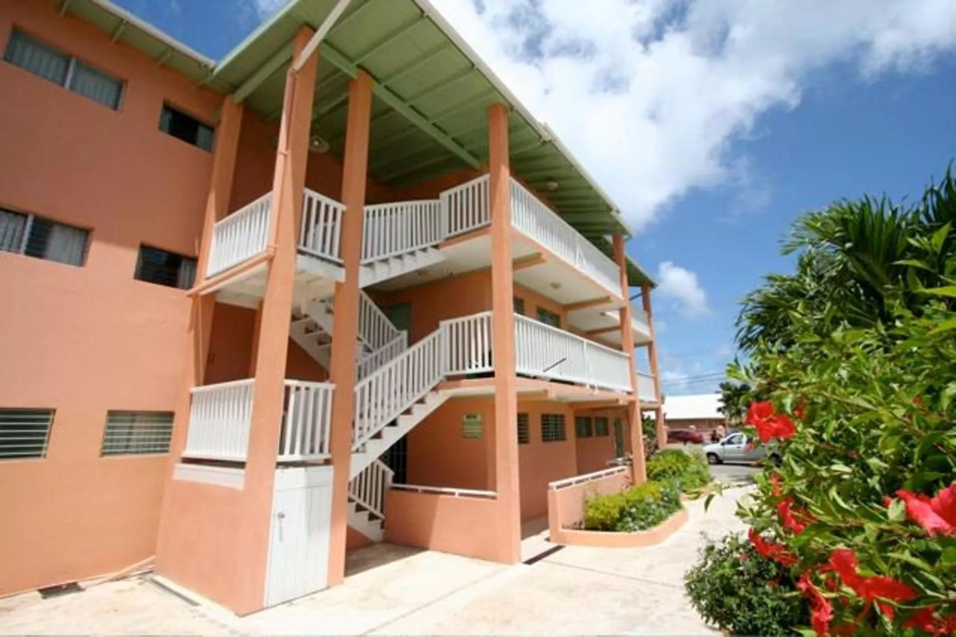 Garden in Worthing Court Apartment Hotel