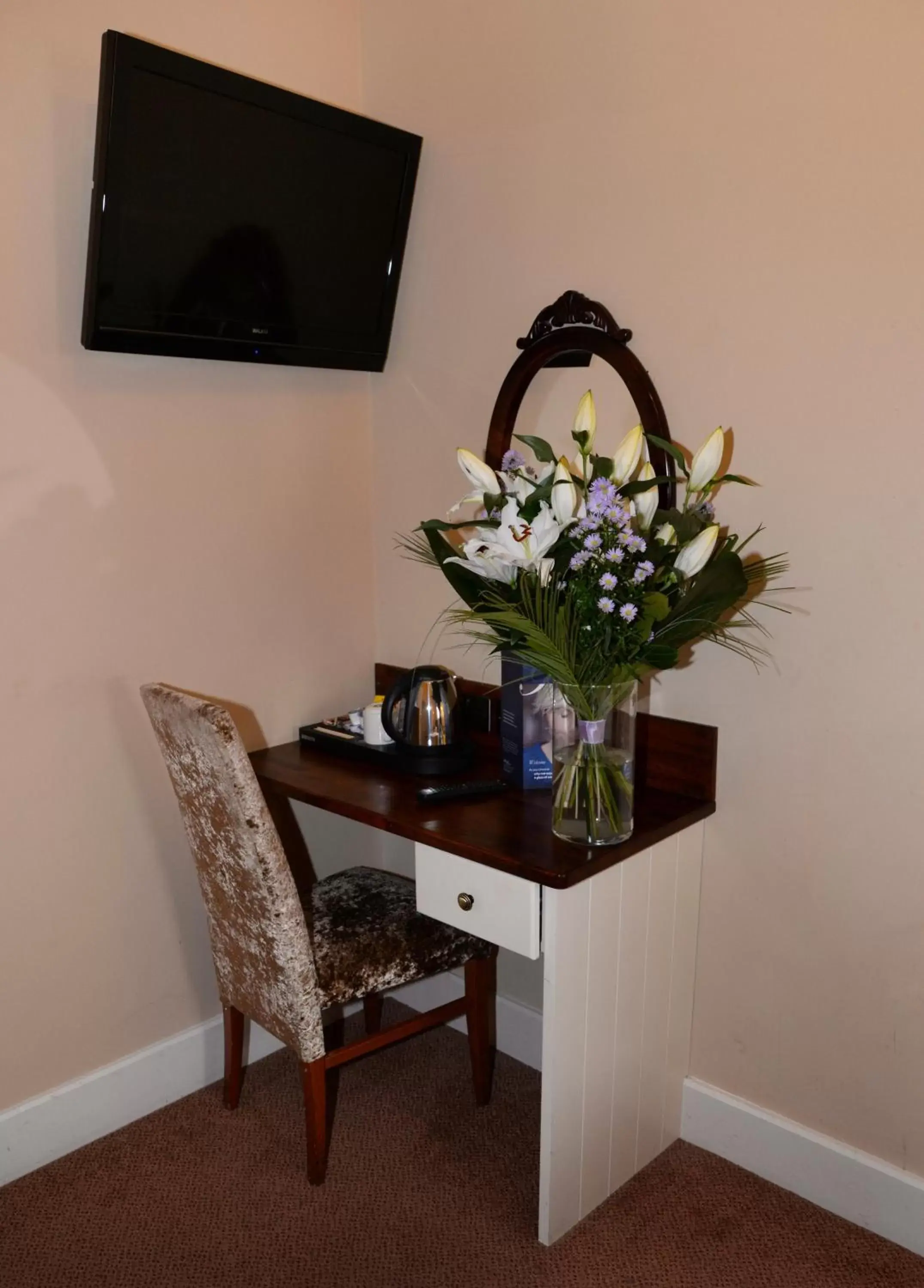 Decorative detail, TV/Entertainment Center in Gabriel House Guesthouse