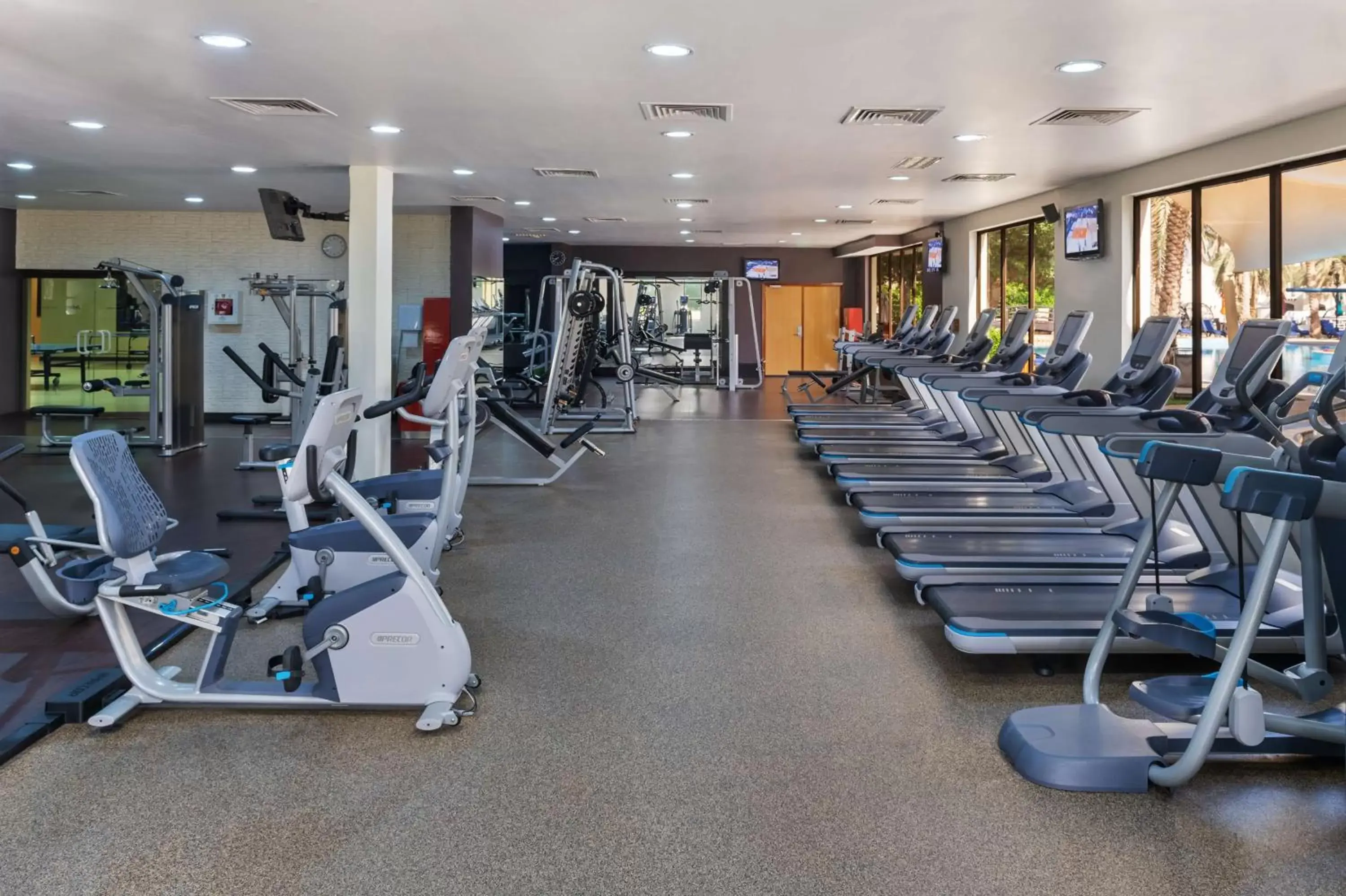 Spa and wellness centre/facilities, Fitness Center/Facilities in Radisson Blu Hotel & Resort, Al Ain