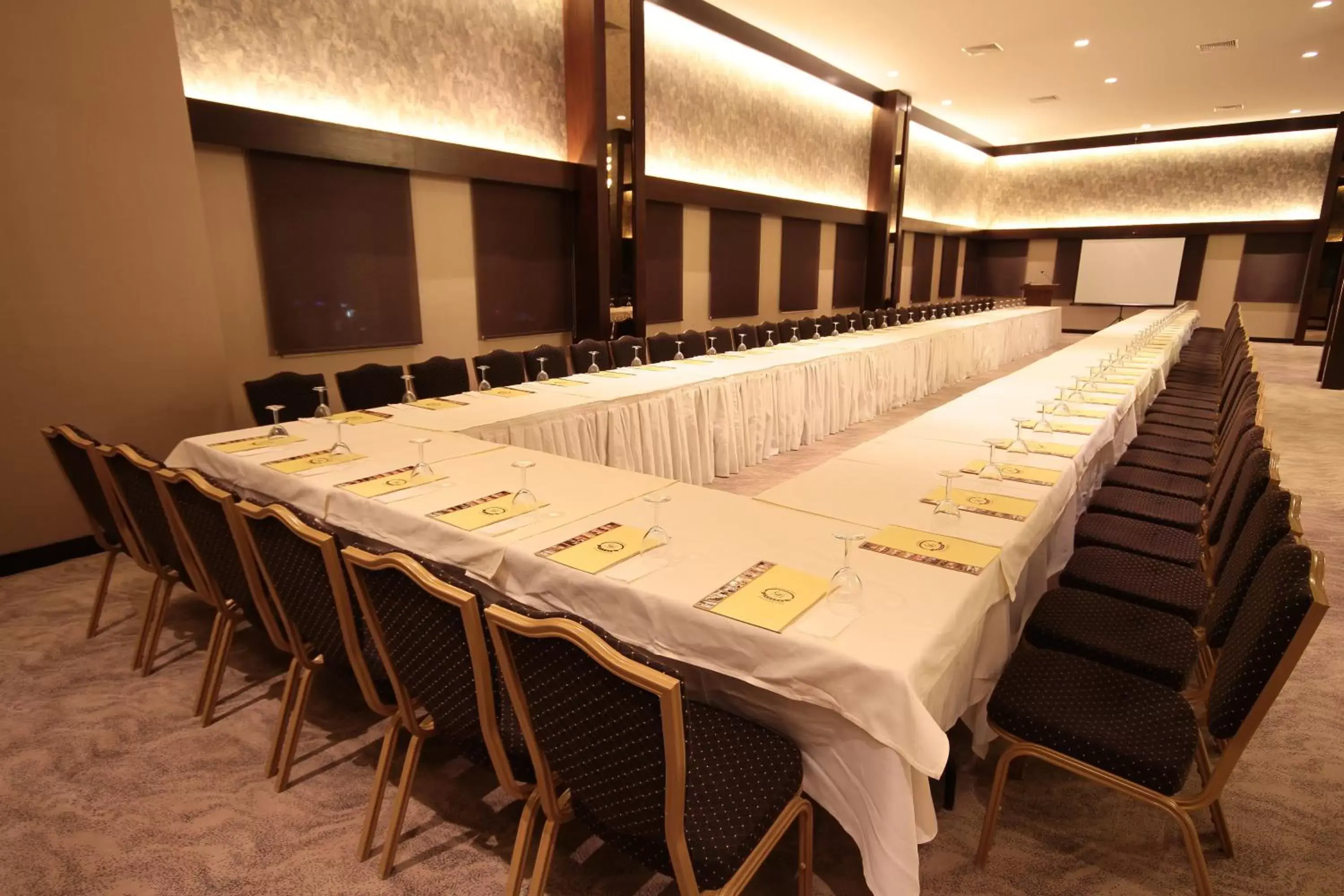 Business facilities in Grand Hotel Gaziantep