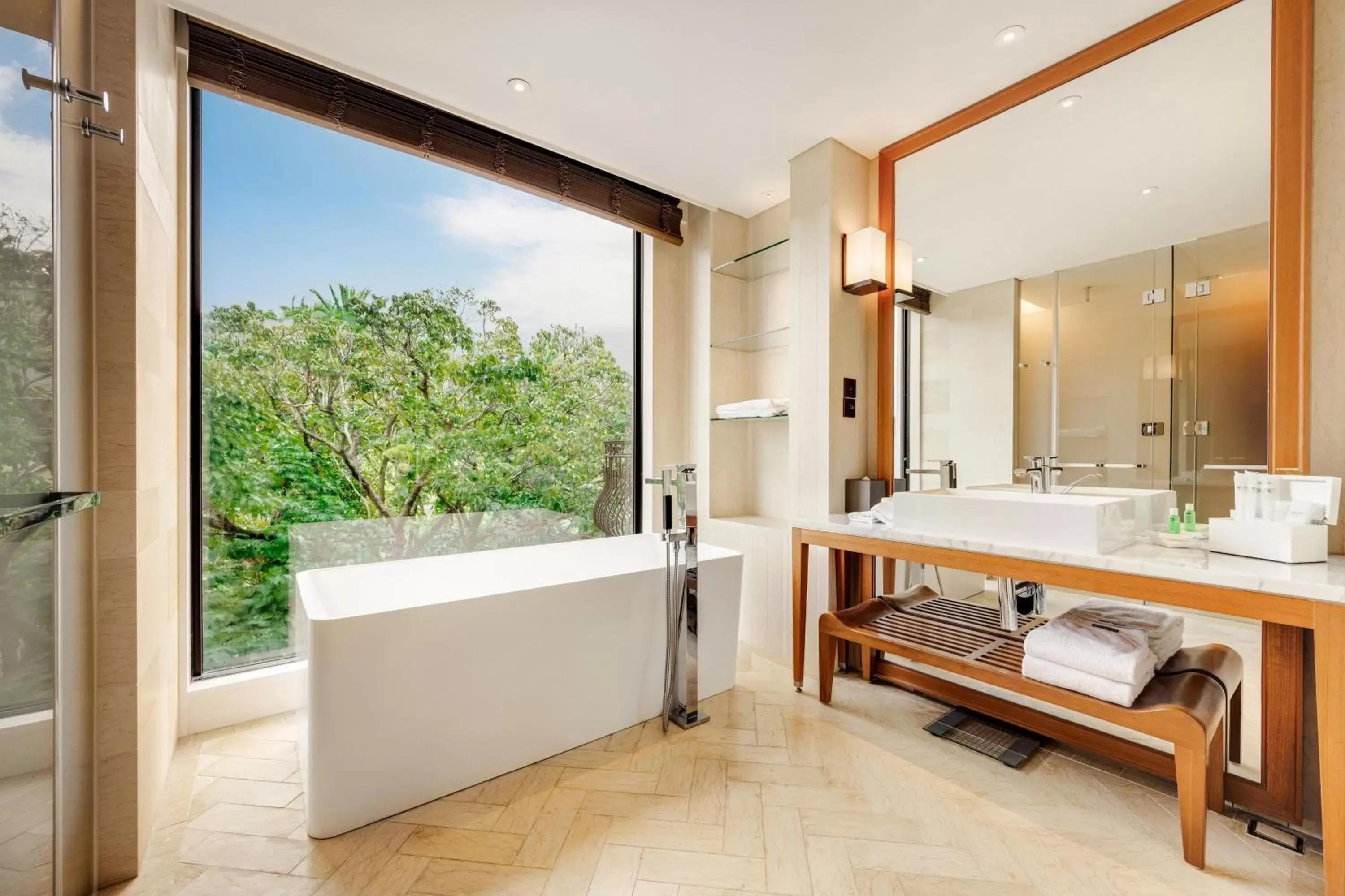 Photo of the whole room, Bathroom in The Westin Tashee Resort, Taoyuan