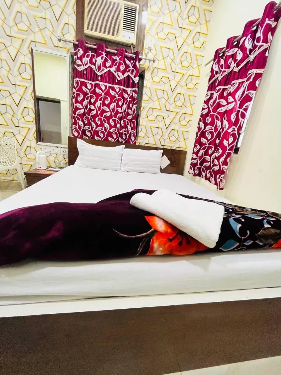 Bedroom, Bed in Hotel Airlines