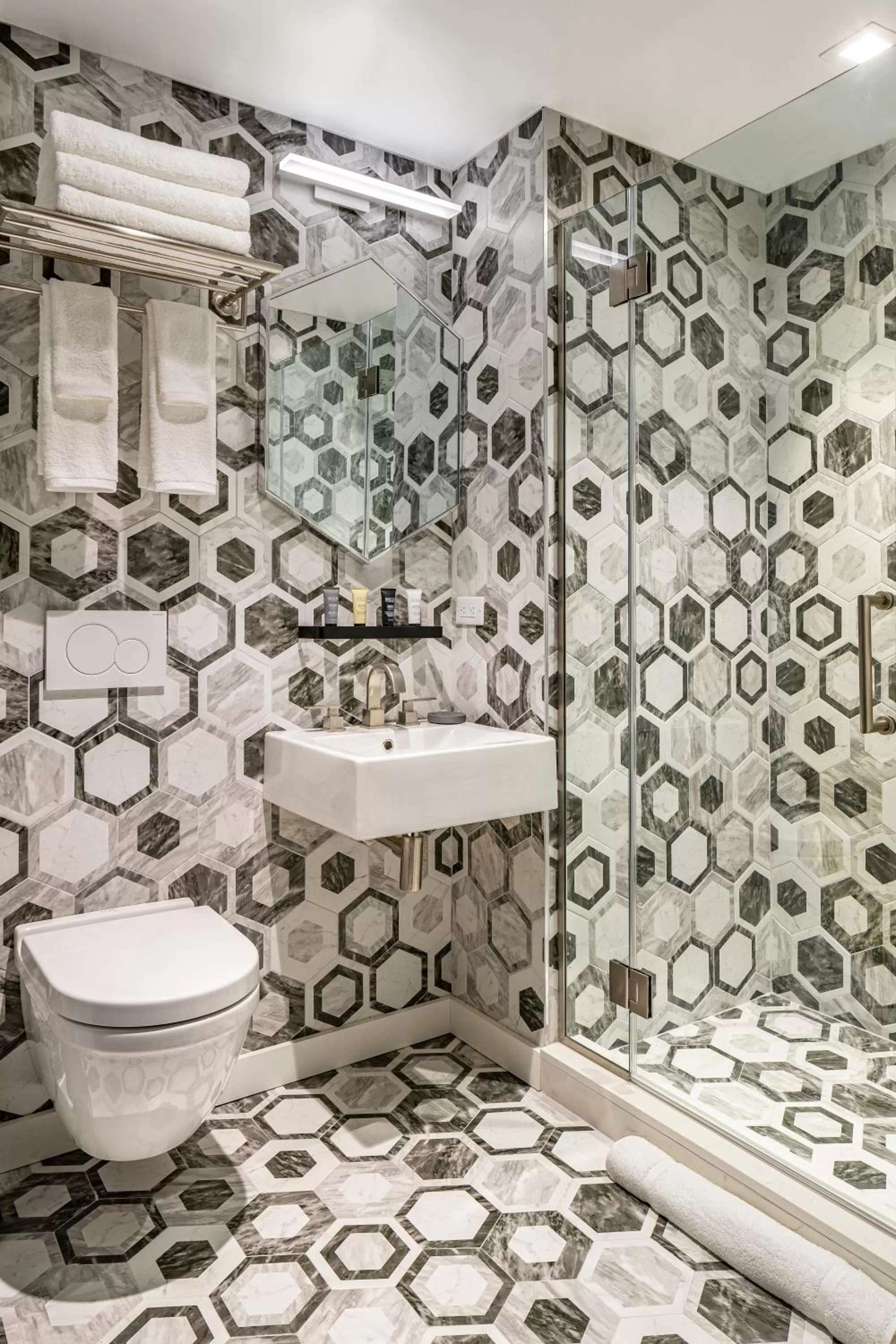 Shower in The FIDI Hotel