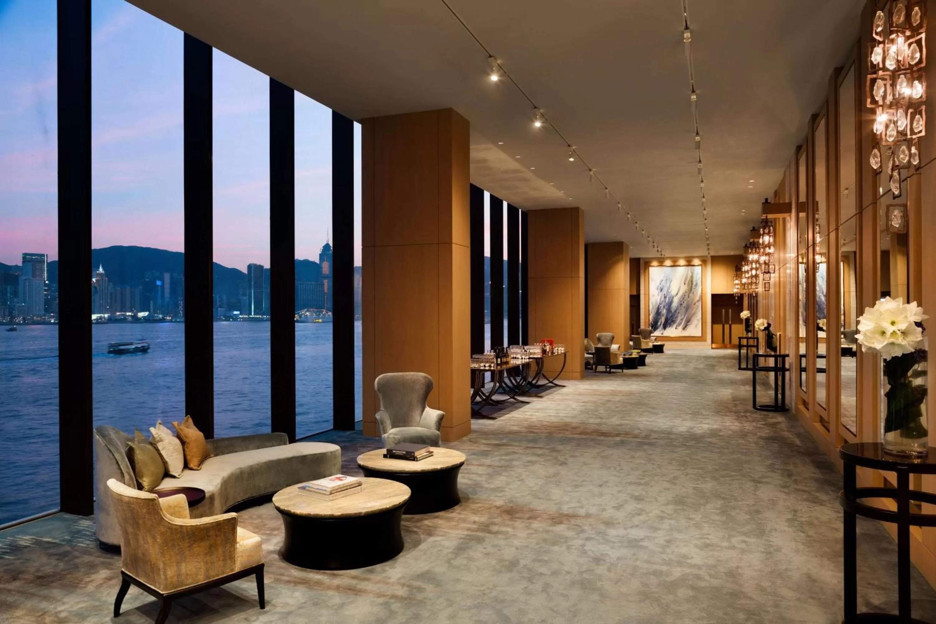 On site in Kerry Hotel Hong Kong by Shangri-la