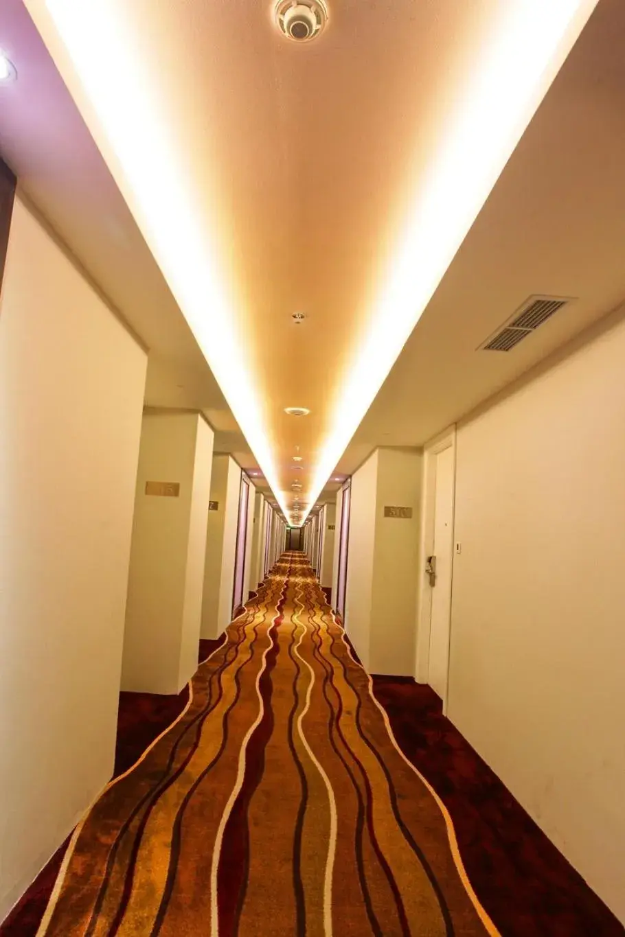 Property building, Bed in Platinum Hotel & Convention Hall Balikpapan