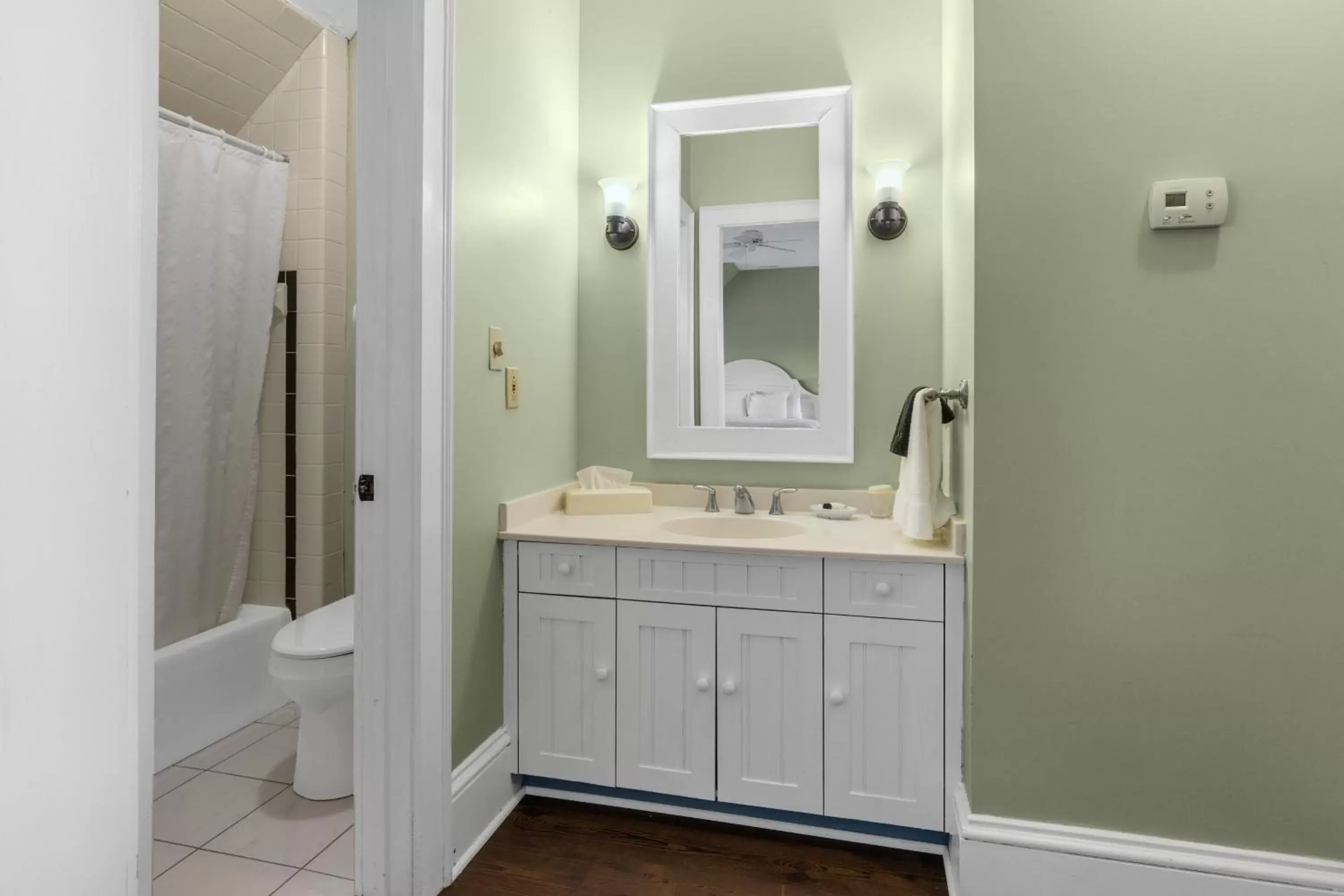 Property building, Bathroom in The Tranquil House Inn