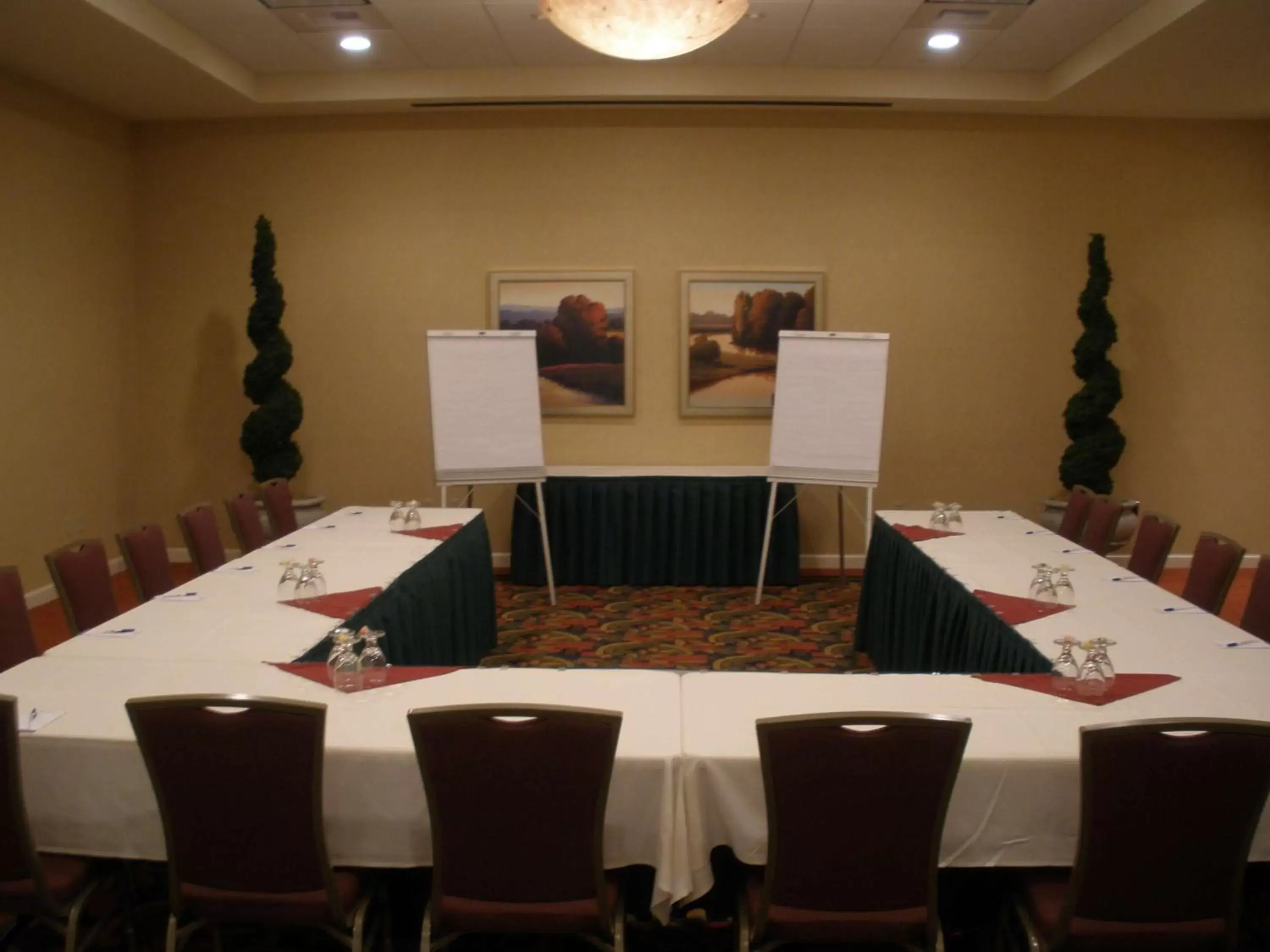 Meeting/conference room, Business Area/Conference Room in Hilton Garden Inn Yakima Downtown